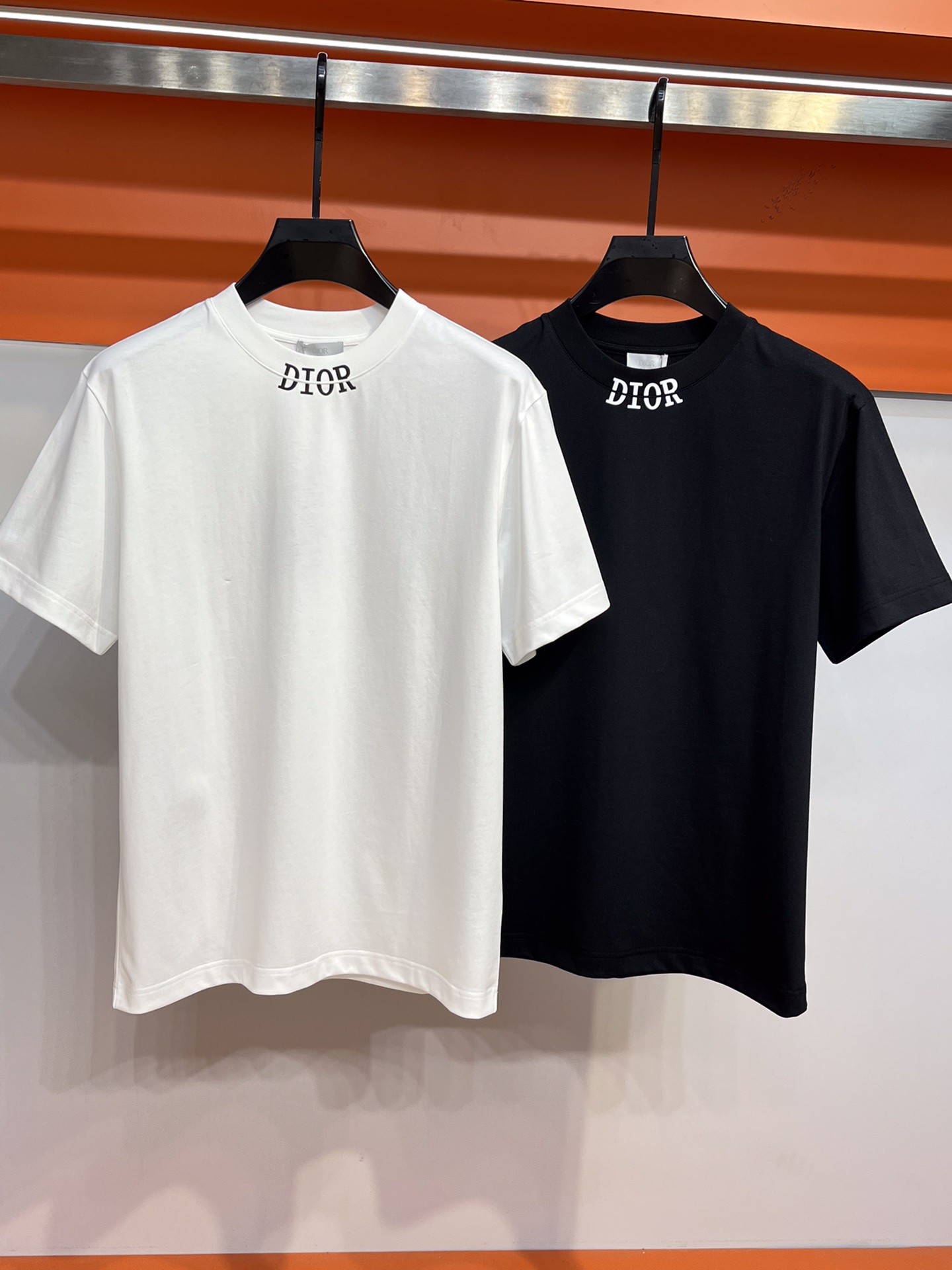 人気セール高品質ディオール サイズ感 tシャツ偽物 柔らかく 通気性 男女兼用 魅力_2