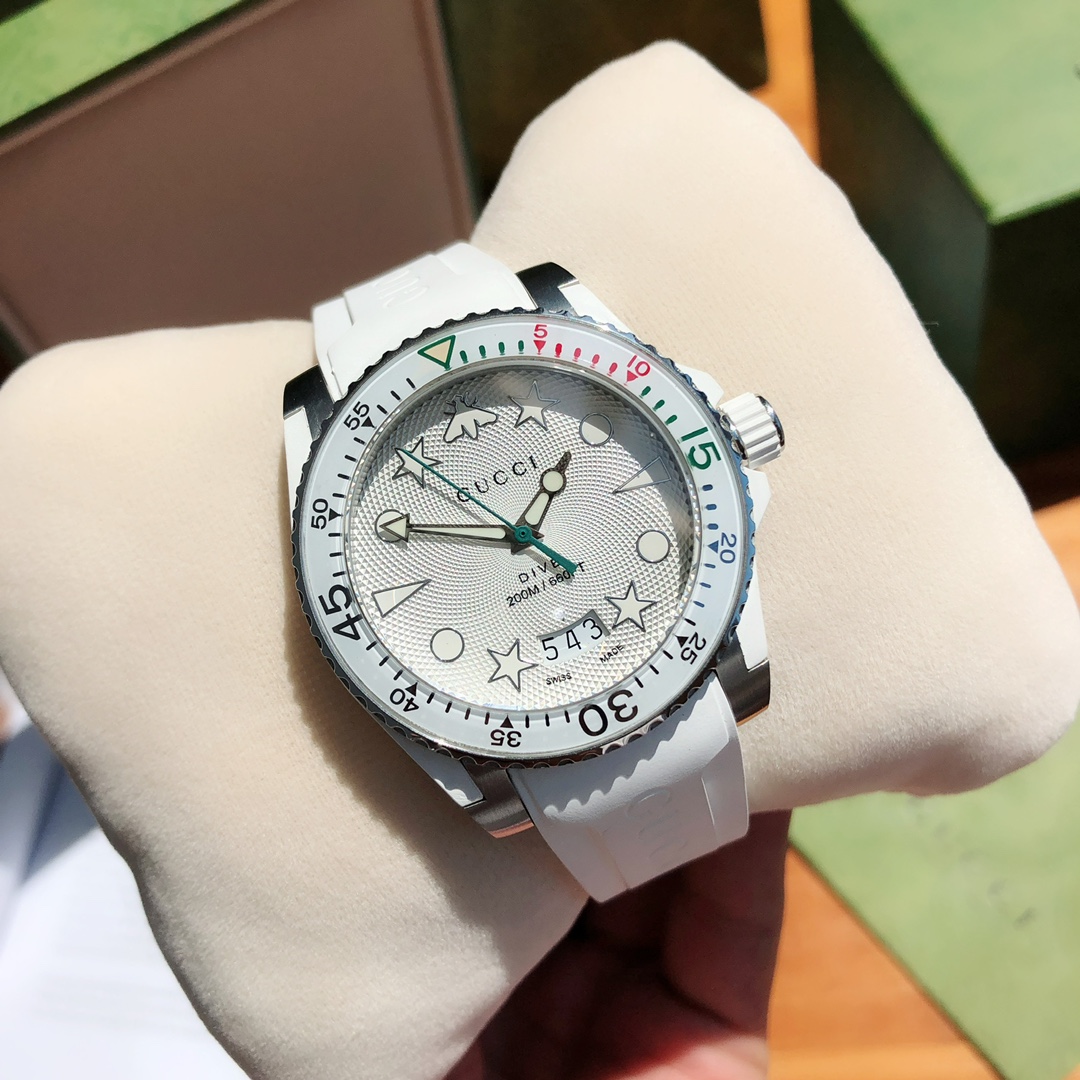 【今期の売れ筋アイテム】gucci 時計 偽物 ファッション性_3