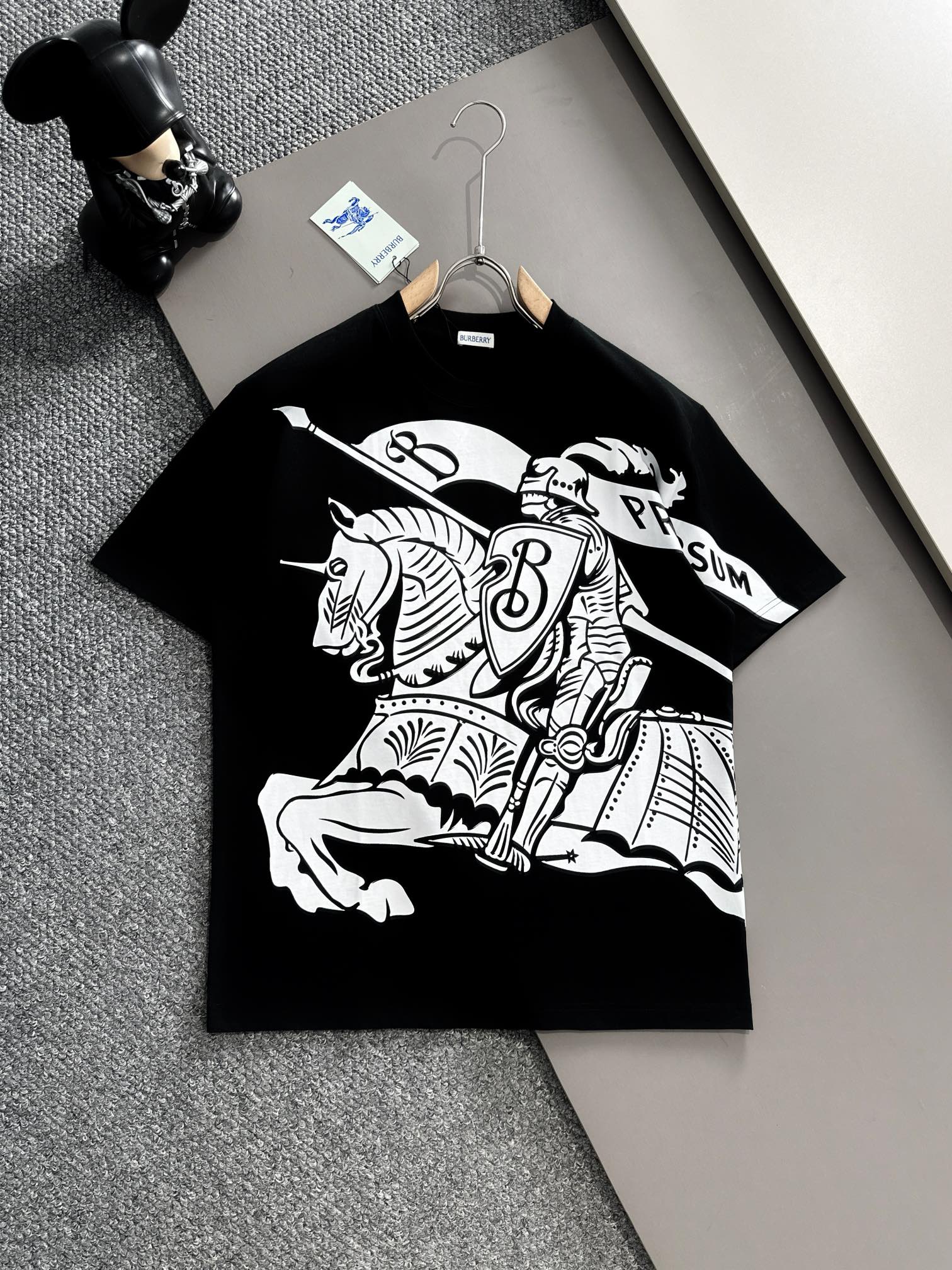 驚きの破格値人気のバーバリーＴシャツコピー肌に優しい 男女兼用_1