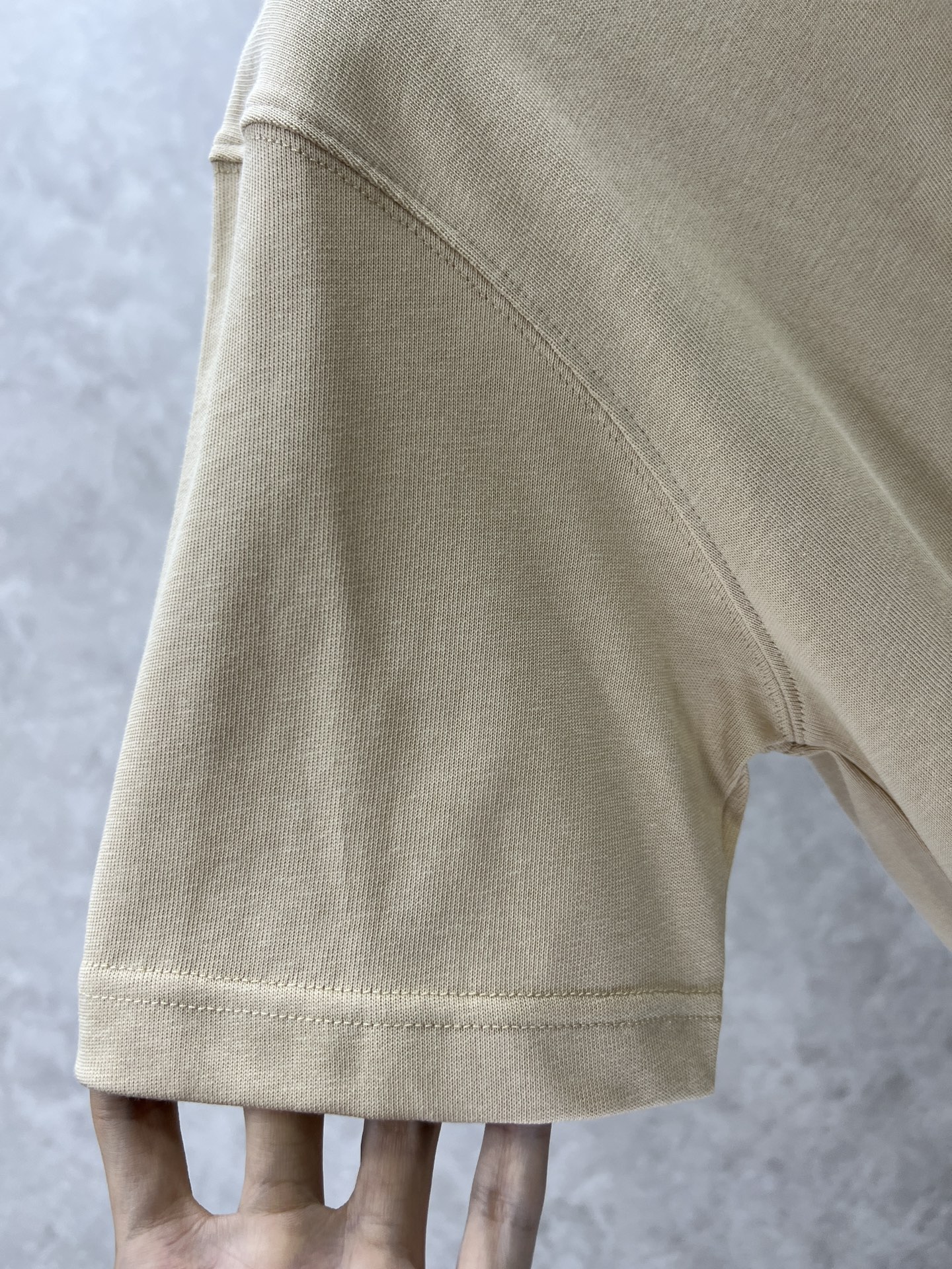 最新作 人気定番 爆買いディオールtシャツ偽物 優雅な雰囲気 幅広いシーン_6