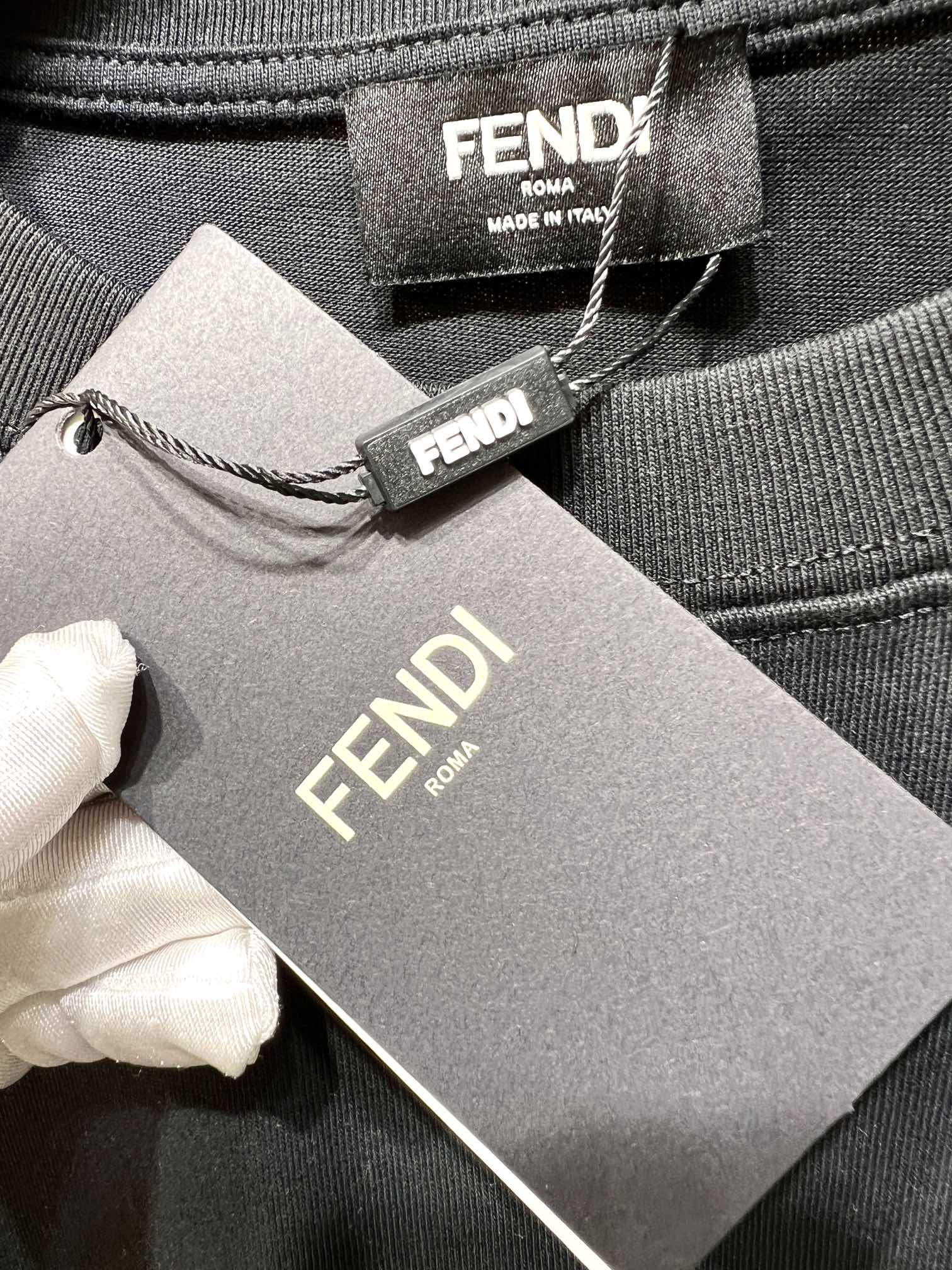 品質保証定番ｔシャツフェンディコピー 個性的 魅力的 心地よい コットン素材_6
