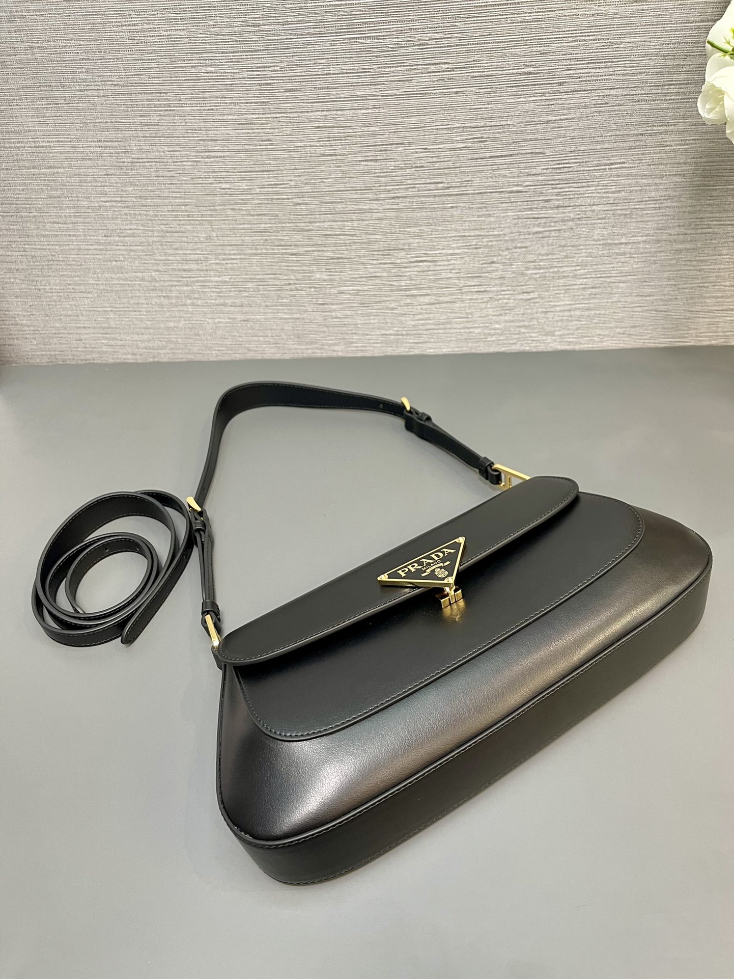 激安セール美品プラダカバンスーパーコピー 1BD344 レザー素材 ショルダーストラップ_7
