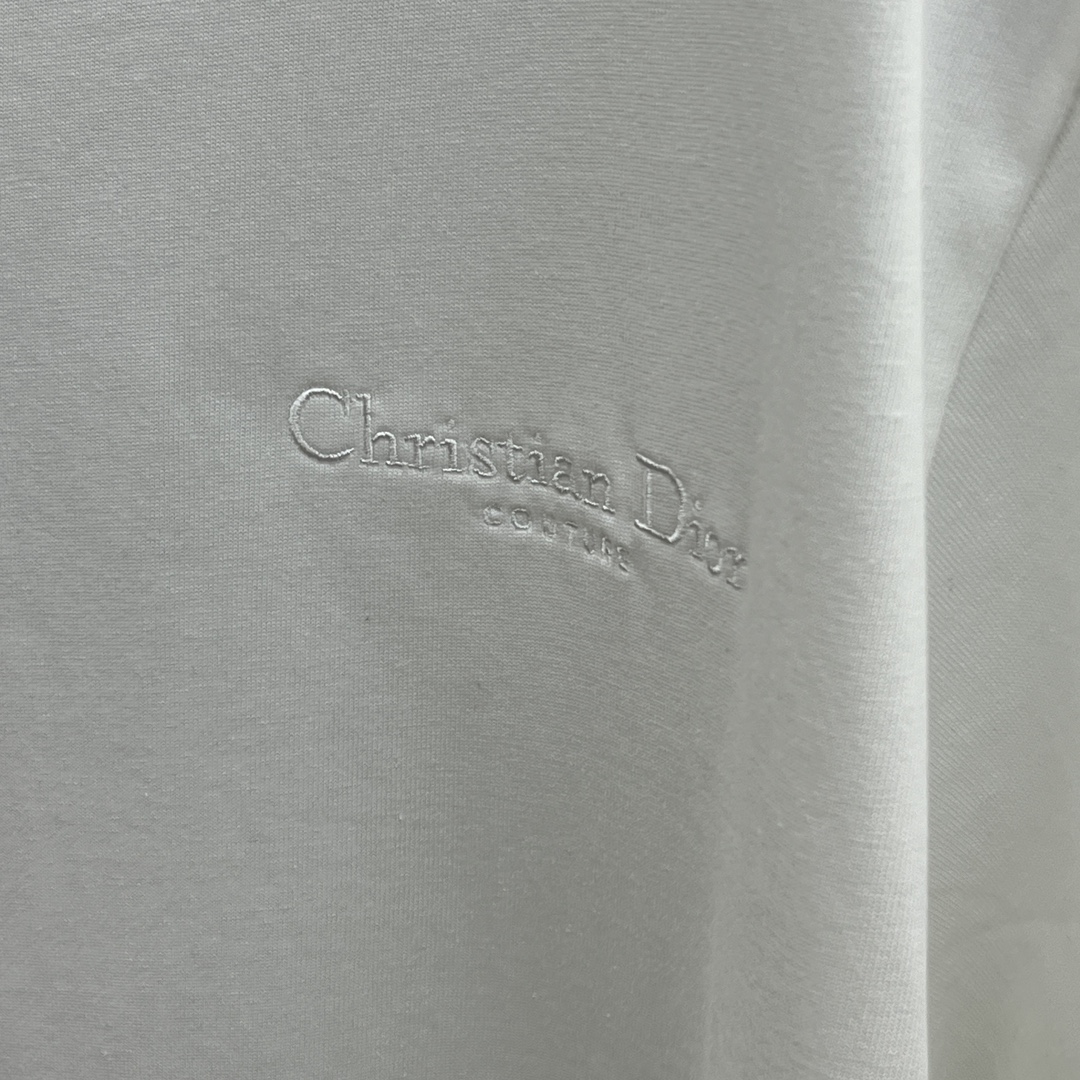 海外流行！注目度の高いレディース ディオール tシャツコピー 上質な素材 幅広いスタイルにマッチ_5