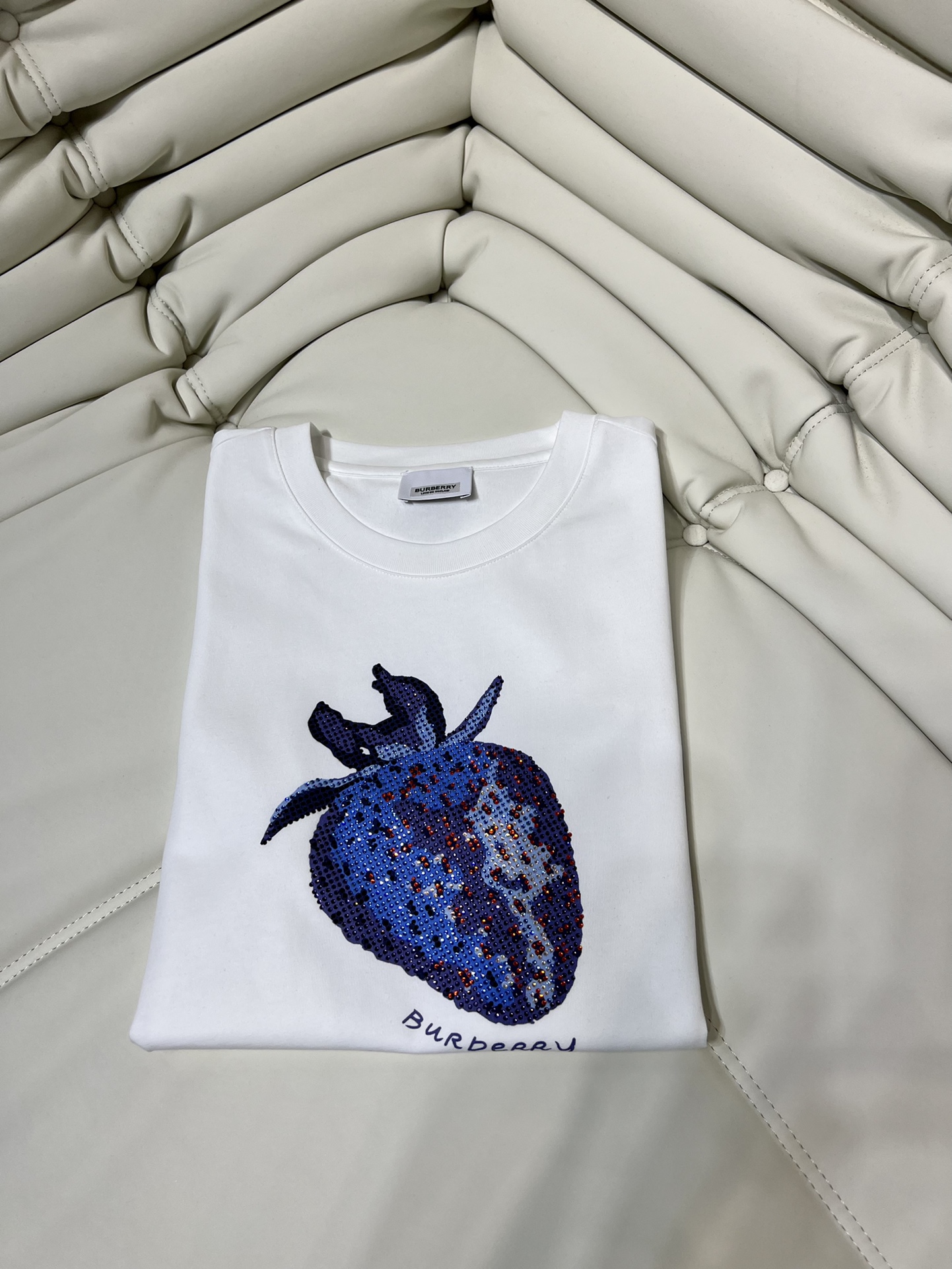 愛用率高い新作バーバリーtシャツスーパーコピー 上質な素材 幅広いスタイルにマッチ_6