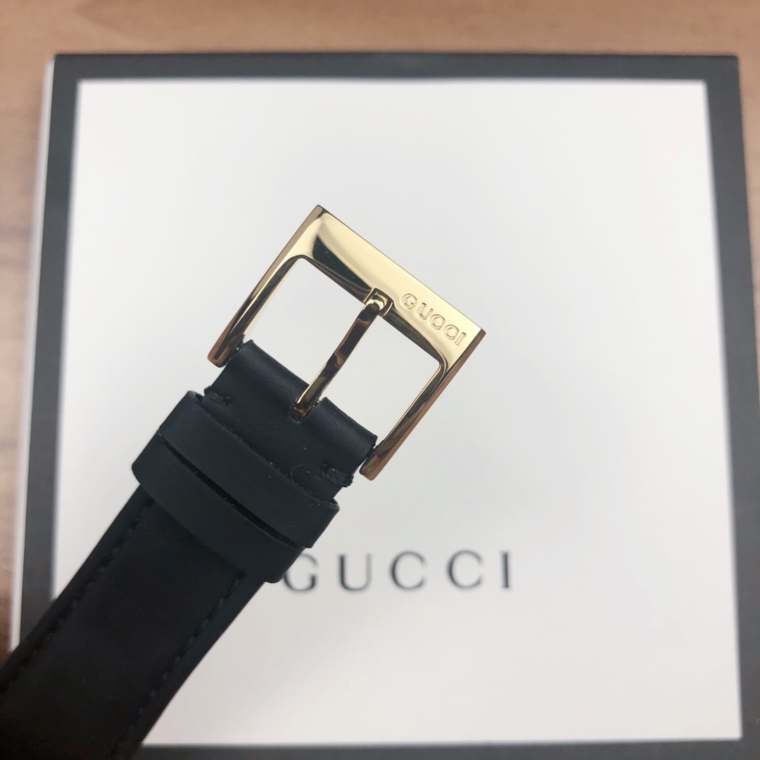お赤字 超特価格安 グッチペア ウォッチコピー クォーツ ユニセックス_4