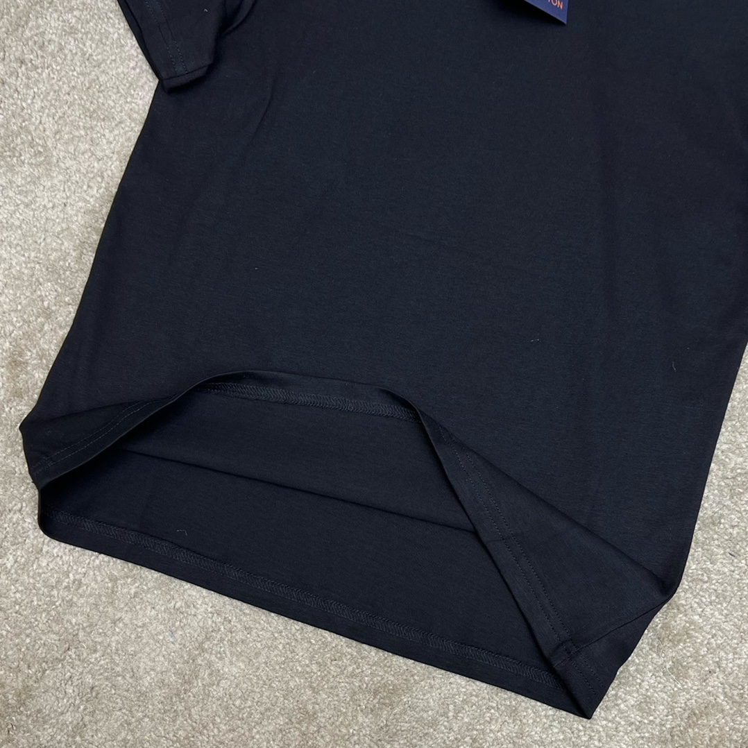 芸能人愛用 高級感あるレディースルイヴィトン tシャツ コピー 軽くて 柔らかい素材 カジュアル_7
