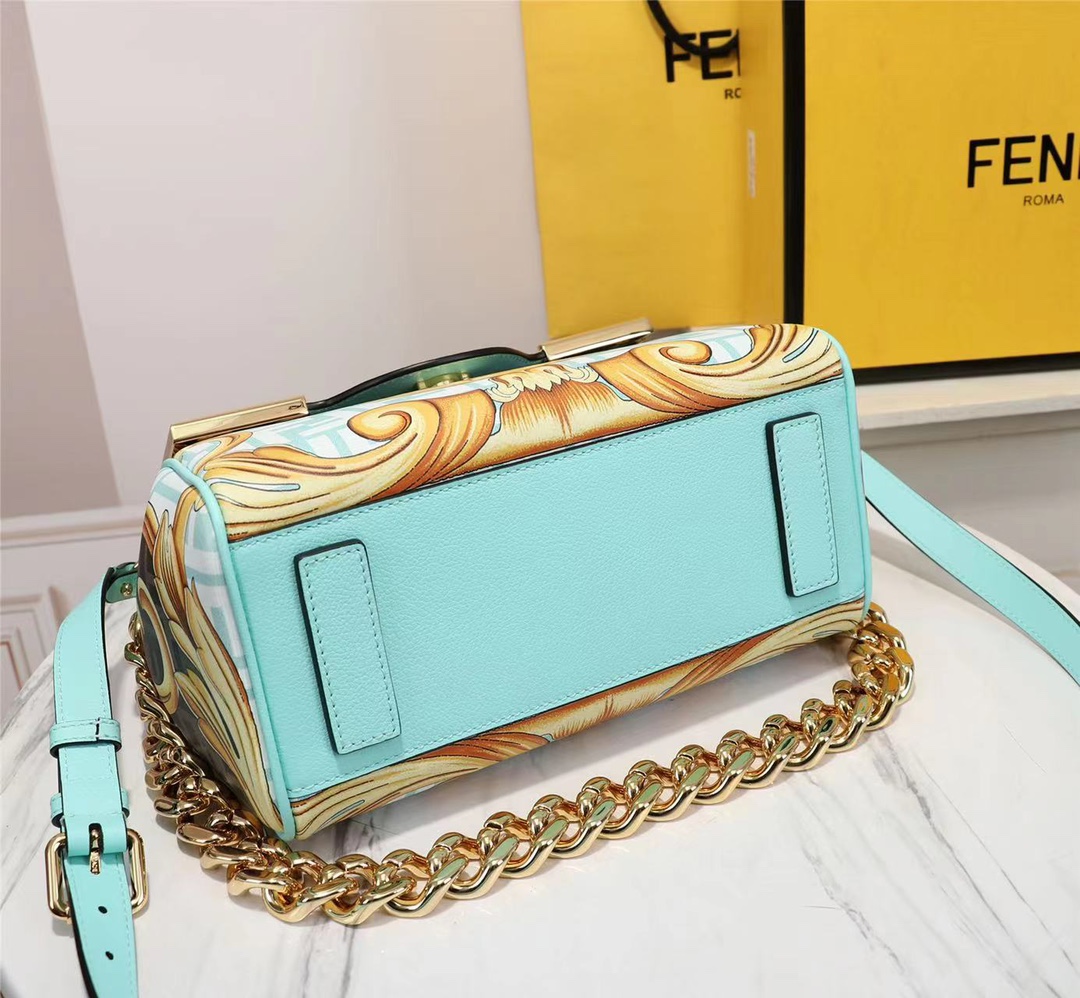 お買い得新品fendiカバンコピーヴェルサーチェのコラボレーションバッグ_4