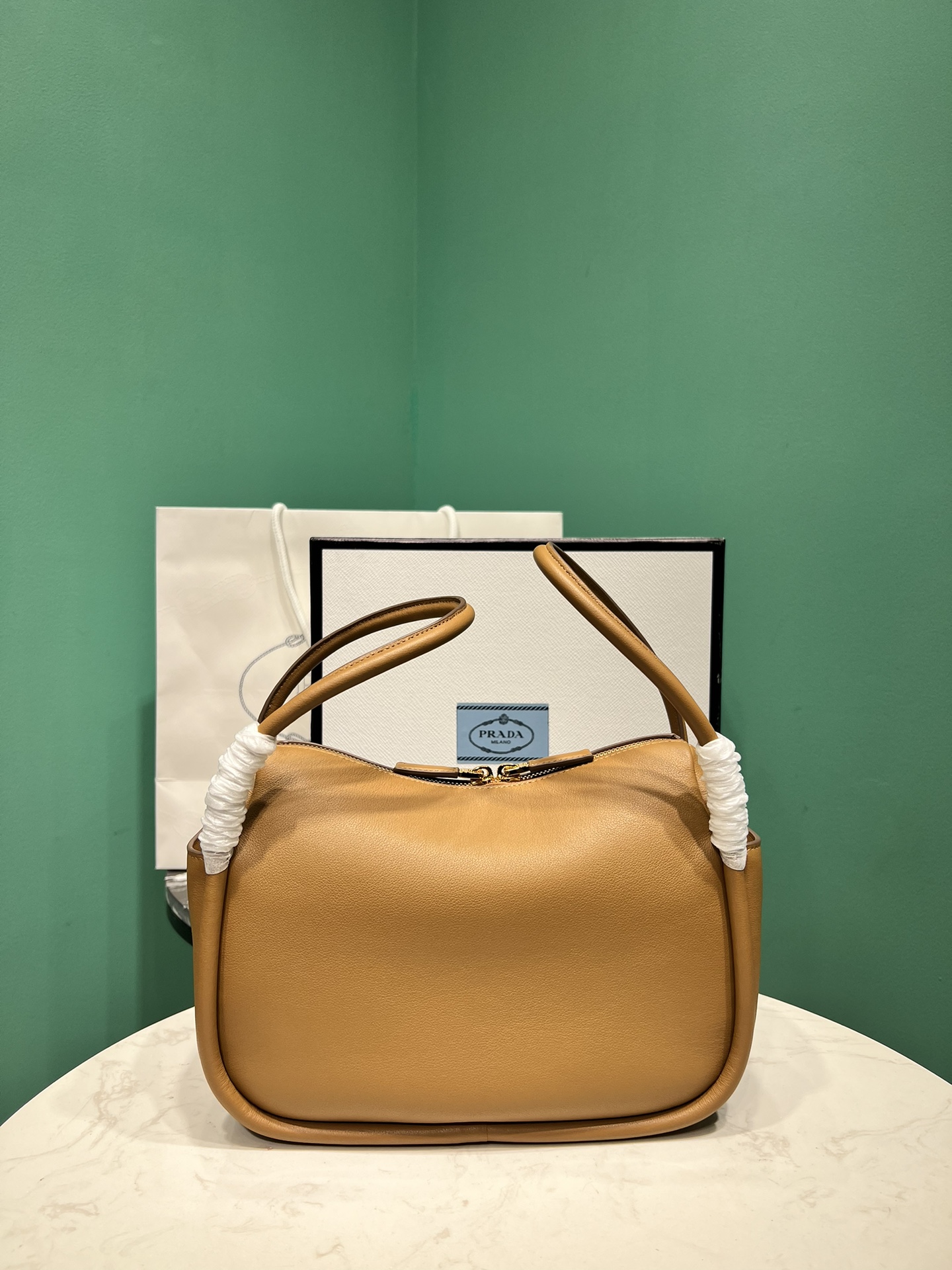 超人気逸品カバンプラダスーパーコピー Lindy  金属アクセサリー 実用的なデザイン_3