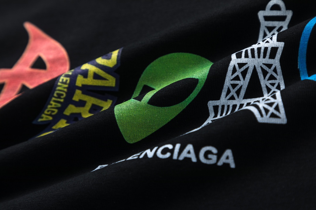 【今期の売れ筋アイテム】バレンシアガのtシャツ偽物 ブランドロゴ ゆるやかなシルエット_4