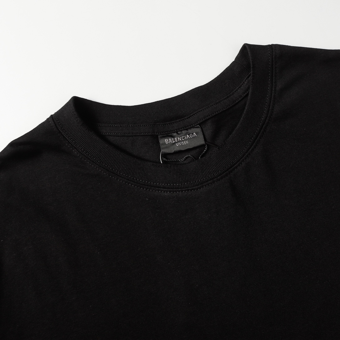上質な素材採用バレンシアガ 半袖  tシャツ偽物 ソフトなコットン素材 トレンド感_3