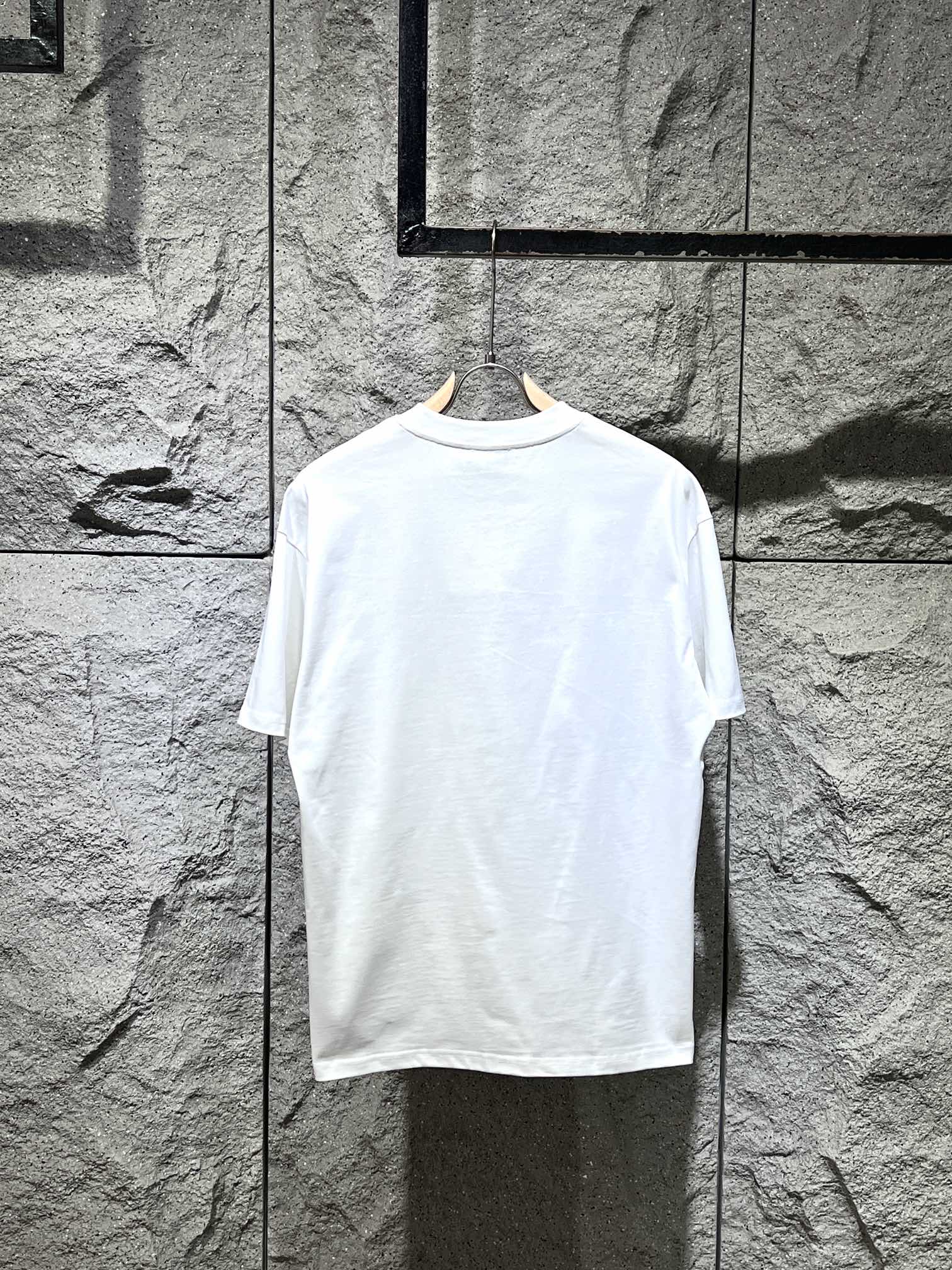 人気アイテムジバンシィtシャツ偽物 繊細な質感 リラックスフィット 男女兼用_7