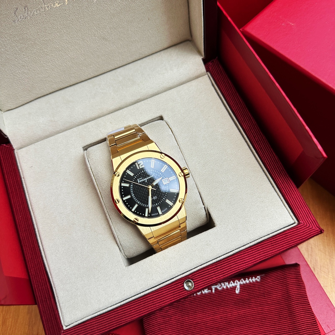 激安 上品Ferragamo時計コピー 防眩サファイアクリスタル 100m防水機能_2