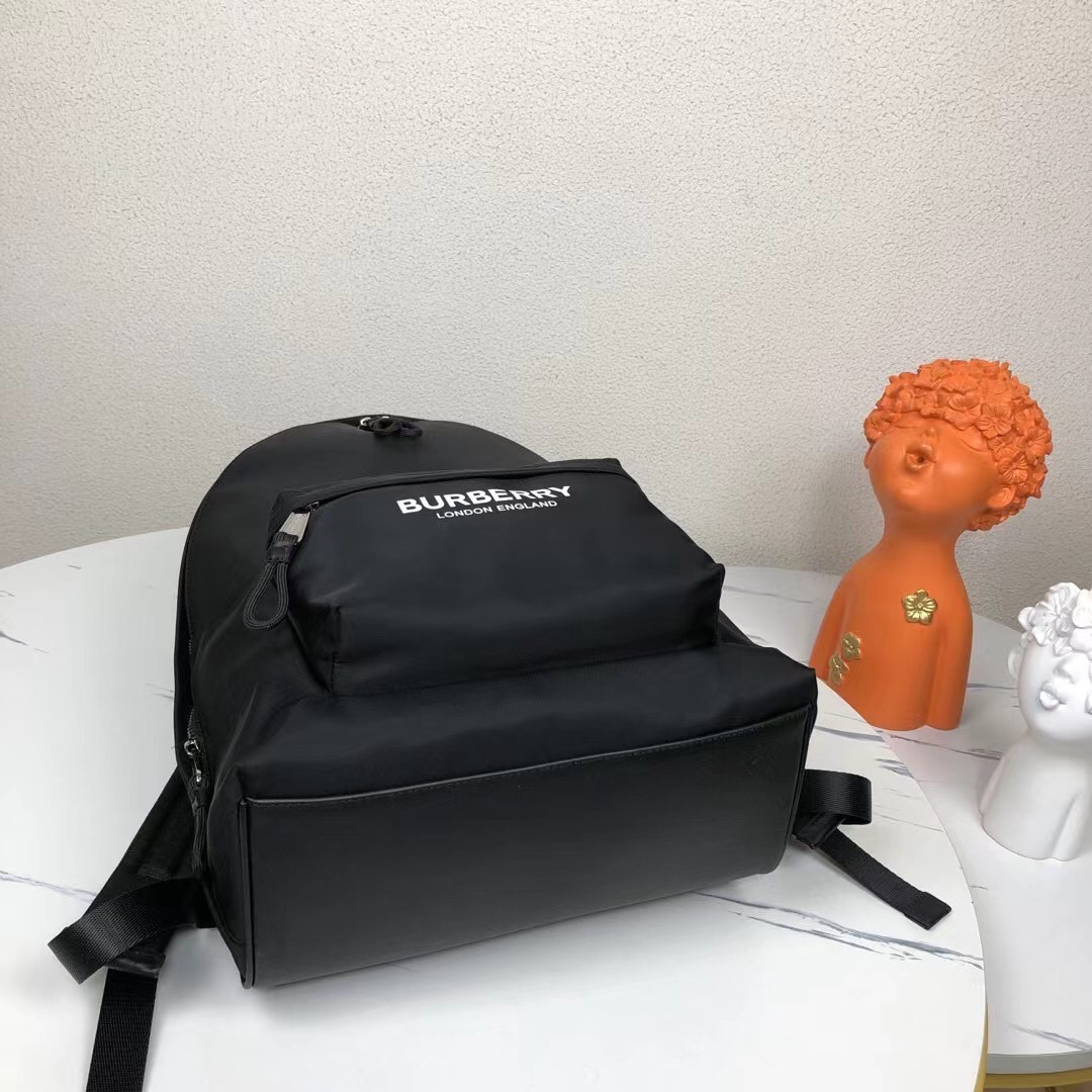 話題となる人気品バーバリー バッグスーパーコピー格子柄ナイロンバックパック_4