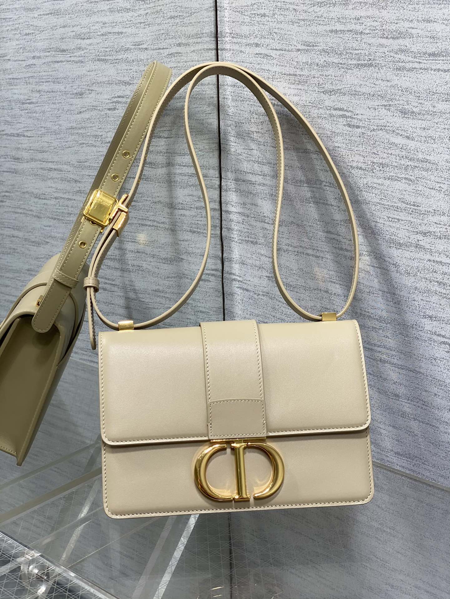 オシャレにお得100%新品ディオールウォレットバッグスーパーコピーモンテーニュシリーズ ヴィンテージ感_1