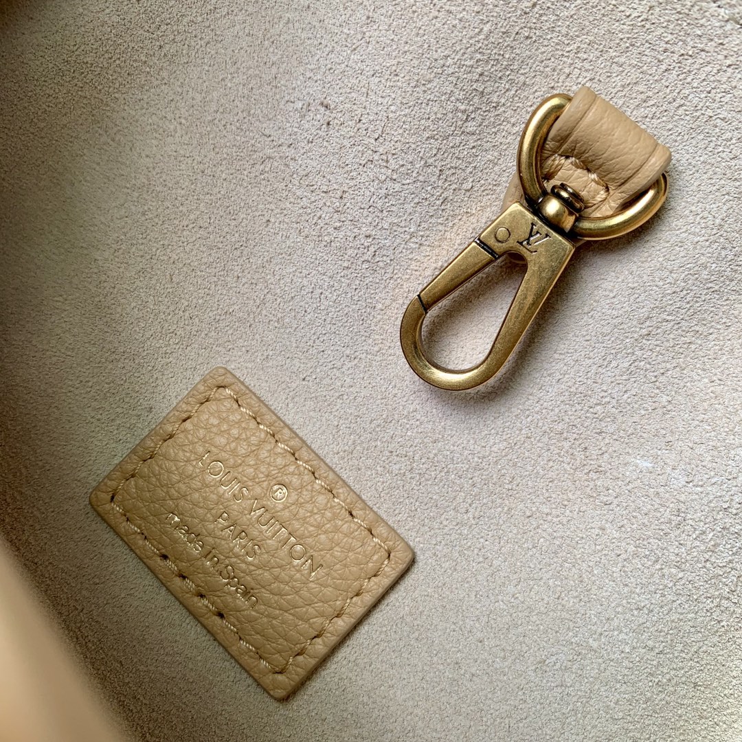 大人気個性がある雰囲気ルイヴィトンかばんn級品人気シリーズ Low Key Hobo_7