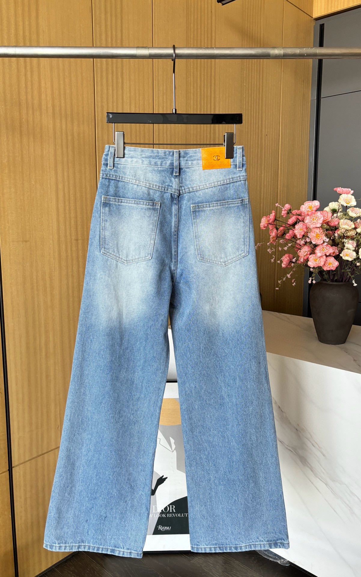 シャネル パンツＮ級品 ジーンズ カジュアルズボン デニム素材 ロゴプリント 筒形 可愛い ブルー_9