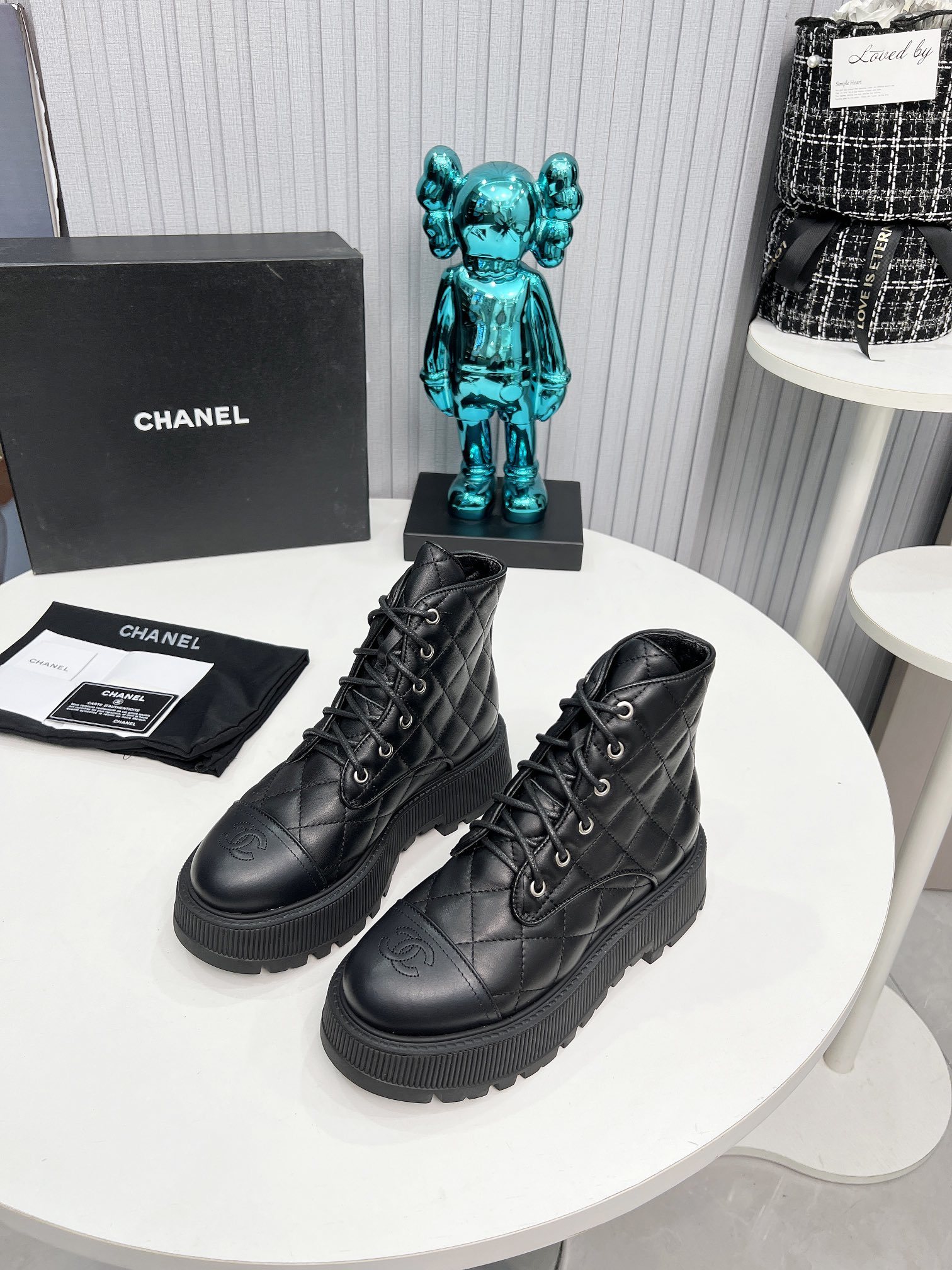 シャネルシューズＮ級品 ブーツ ハイカット 厚底 あるきやすい ファッション ブラック_1