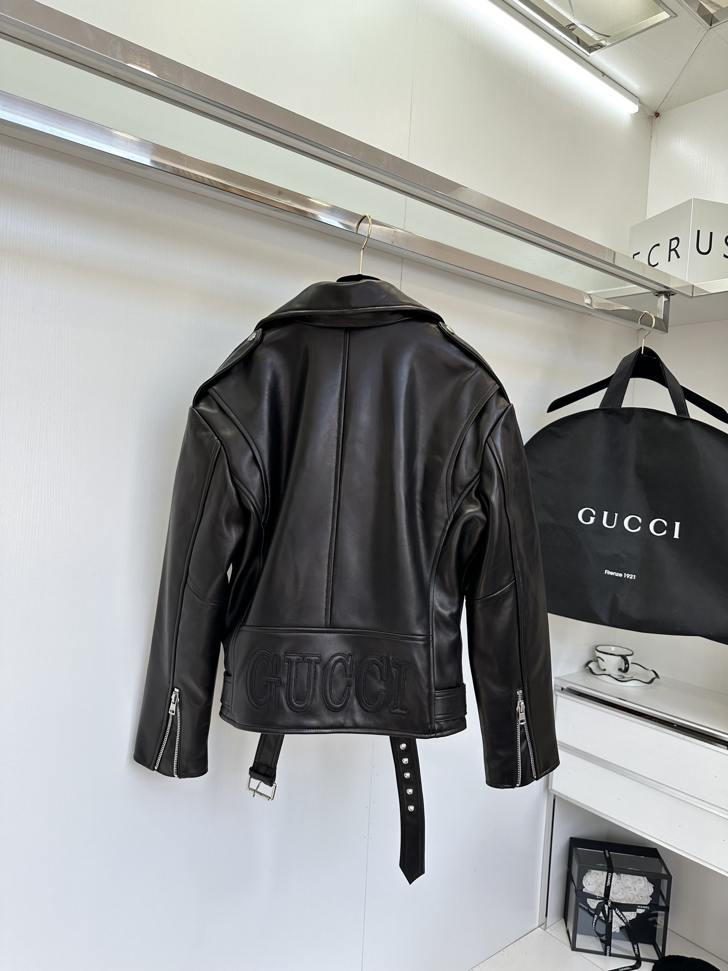 人気流行品 gucci アウターコピー トップス ジャケット レザー 本革 ファッション 高級品 ブラック_2