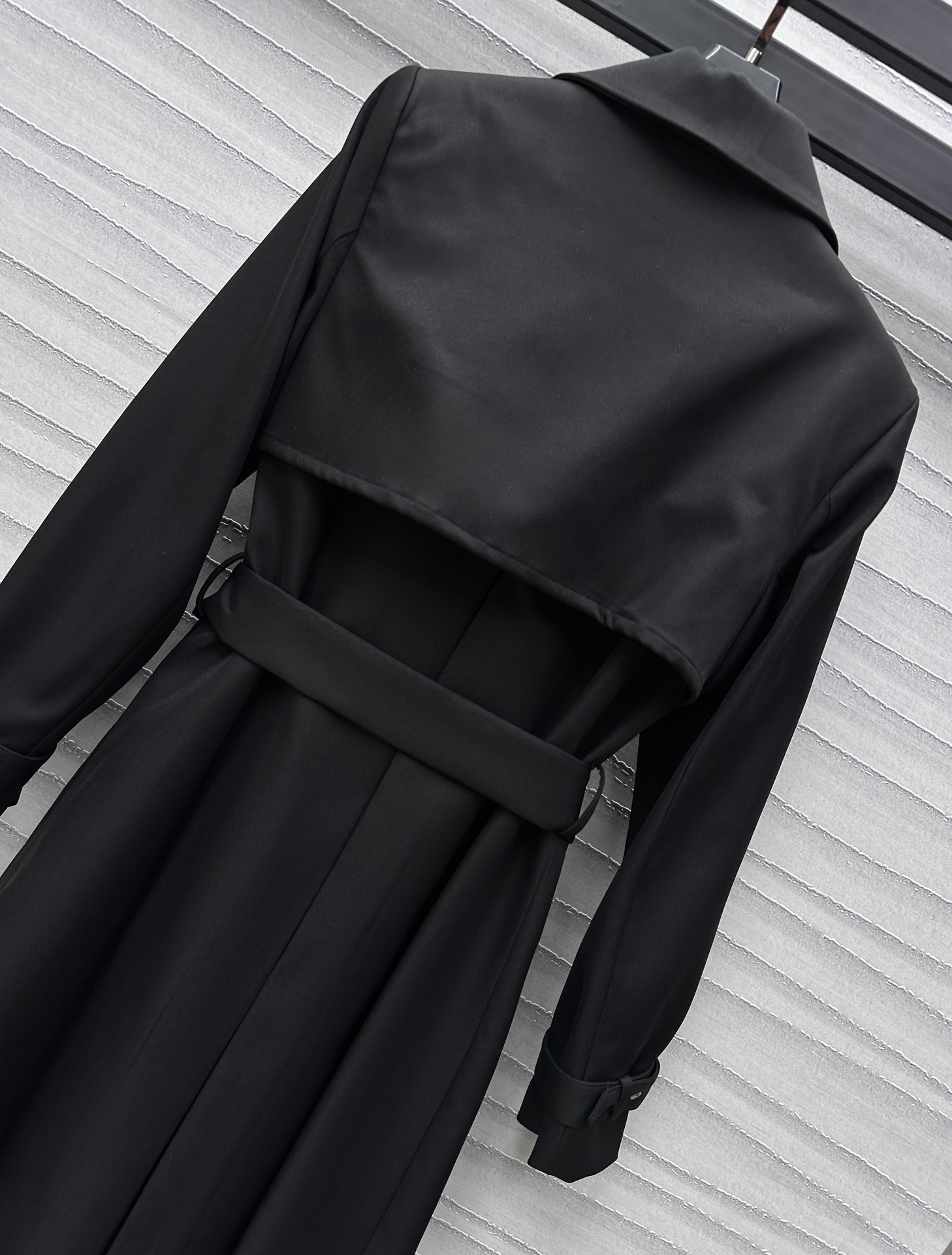 限定の人気 レディース ディオールジャケットコピー コート 防風 ロング シンプル 優雅 お洒落 ブラック_7
