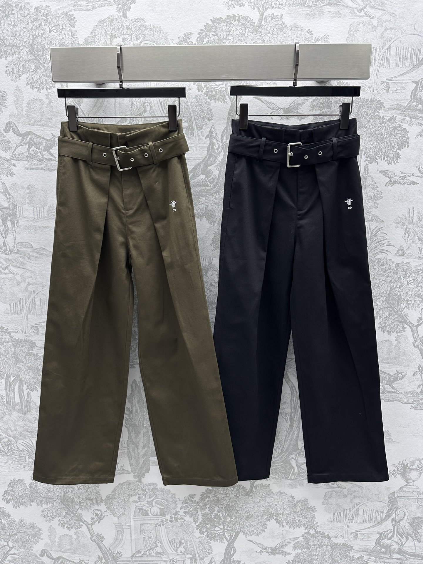ディオール パンツ レディースＮ級品 カジュアルパンツ 純綿 筒形 シンプル 快適 柔らかい プリント 2色可選 ブラック_1