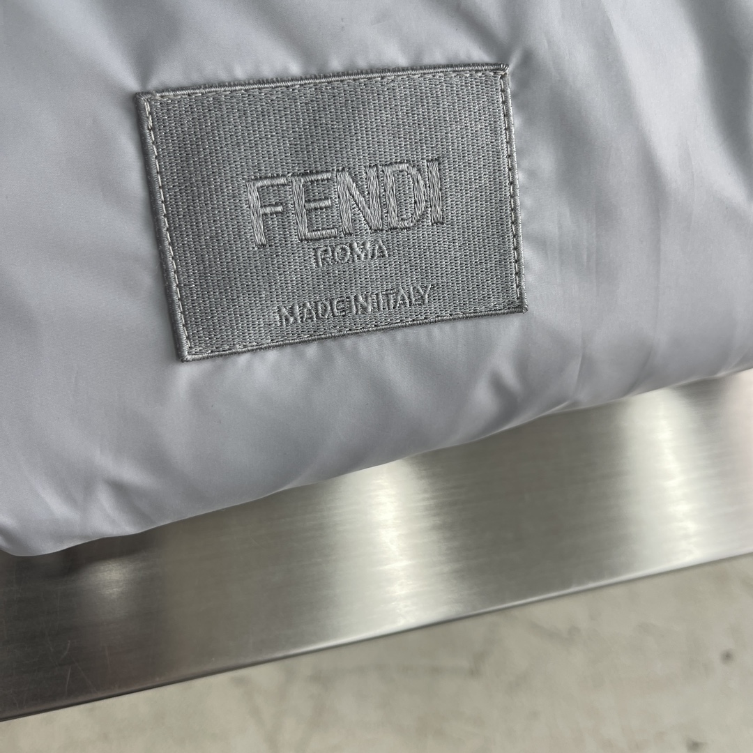 fendi アウターコピー ジャケット 両面兼用 トップス 保温 暖かい フード付き シンプル グレイ_3