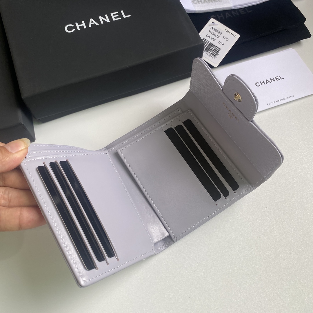 大人気でお買い得なシャネル の 財布コピー ファッション 優雅 三つ折り 本革 レザー A82288 グレイ_7