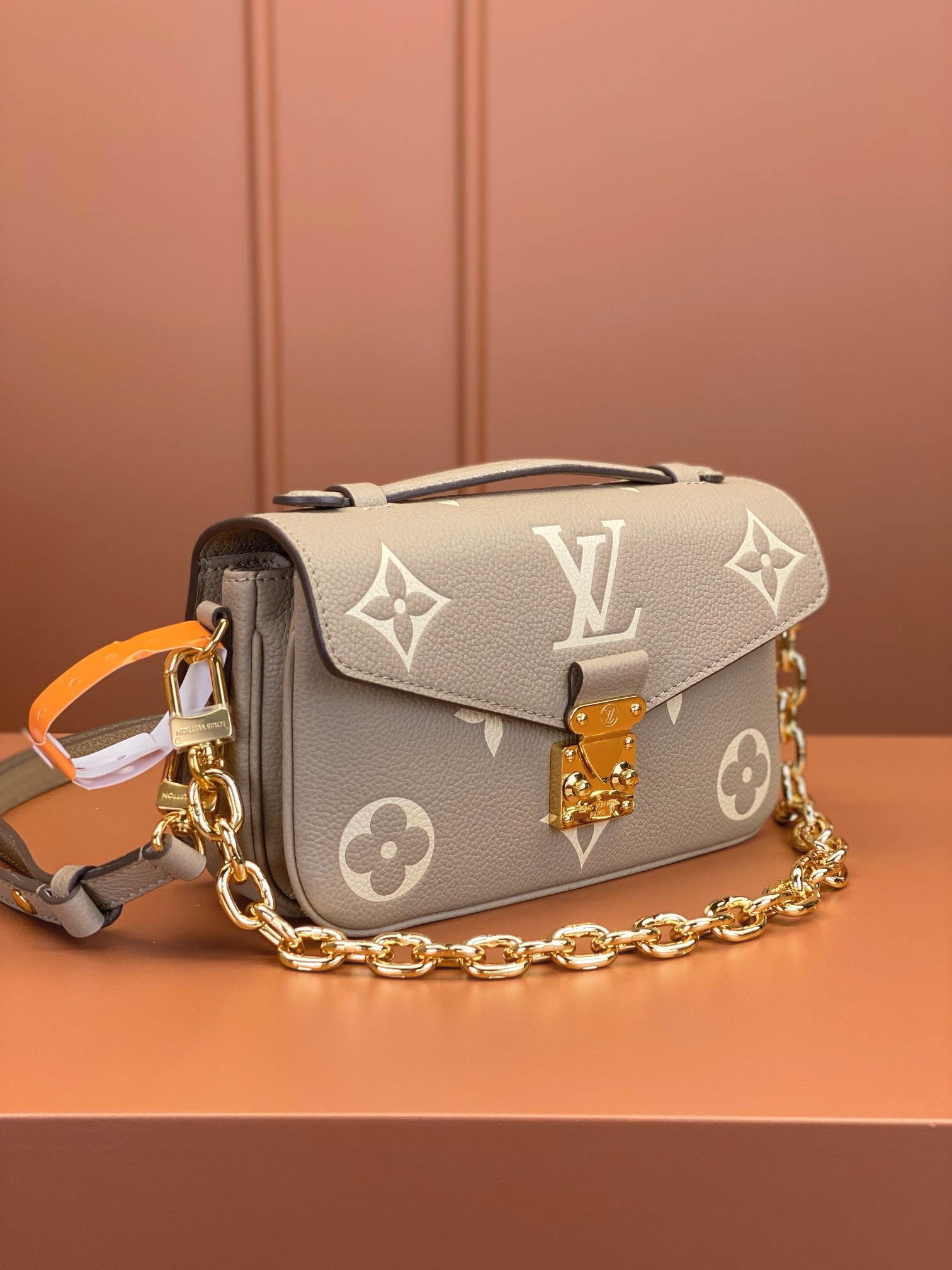 LV ルイヴィトンバッグ 修理コピー レザー  ハンドバッグ 肩掛け びっくりした価格 M23081 グレイ_2