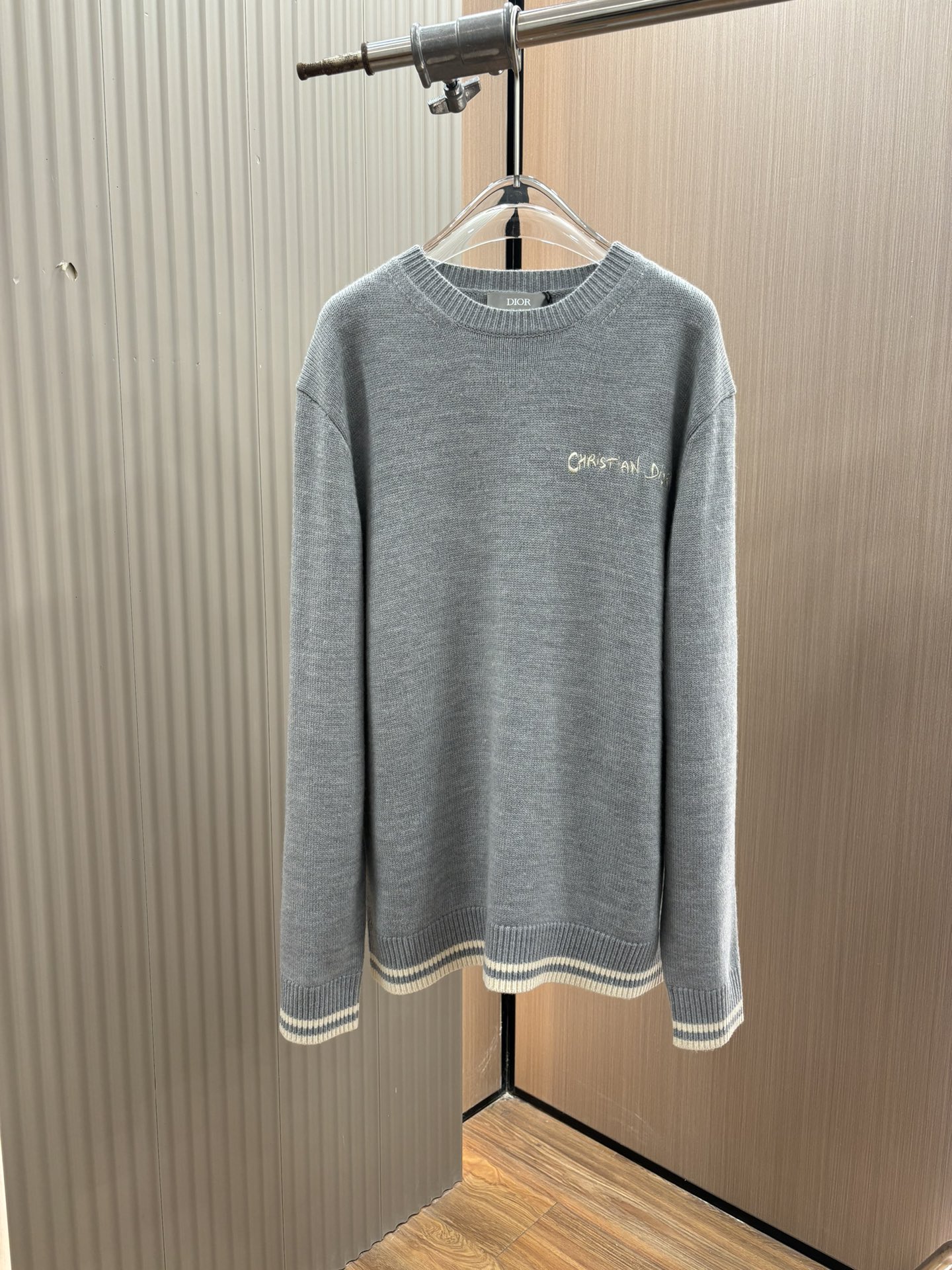 dior セーラー ニットスーパーコピー トップス セーター 柔軟 暖かい ロゴ刺繍 シンプル グレイ_2