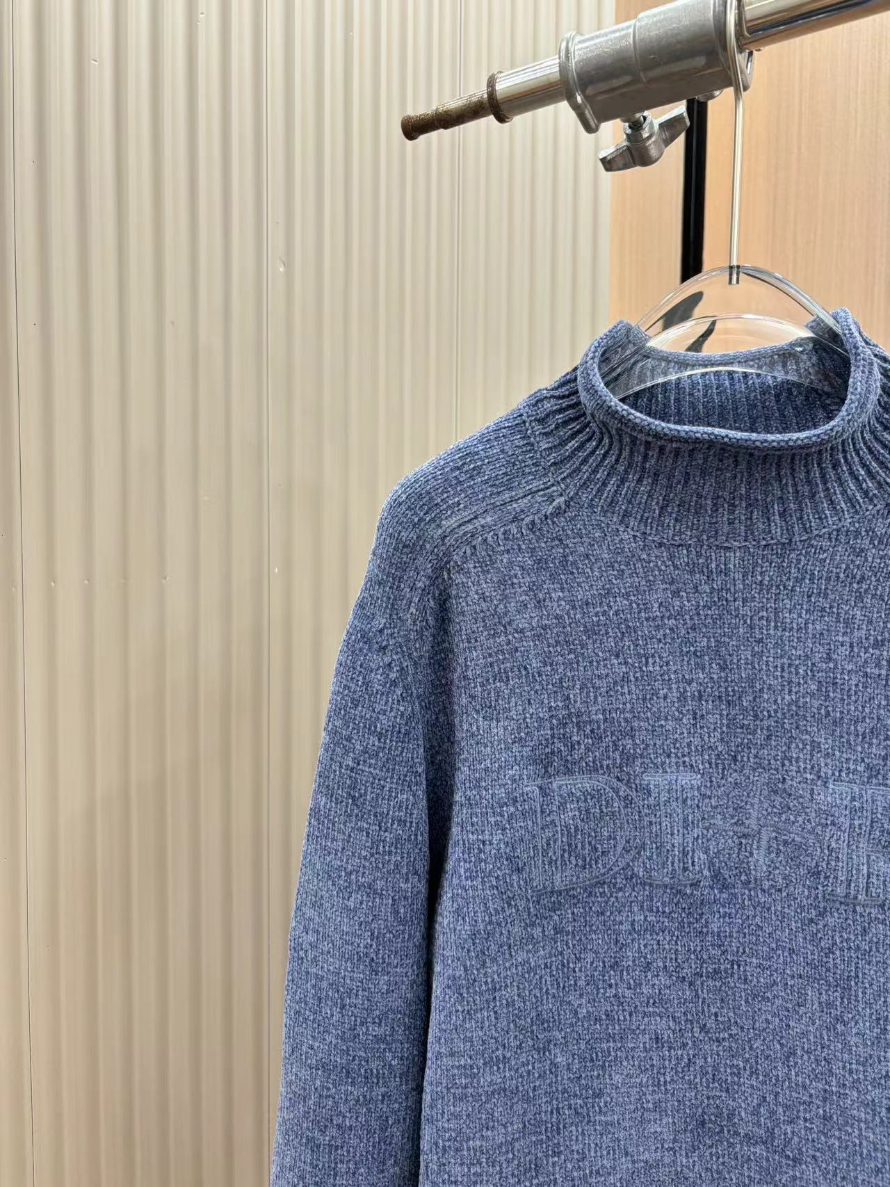 海外セレブが愛用する dior セーター偽物 トップス ニット 柔軟 暖かい ハイネック 柔らかい ブルー_3
