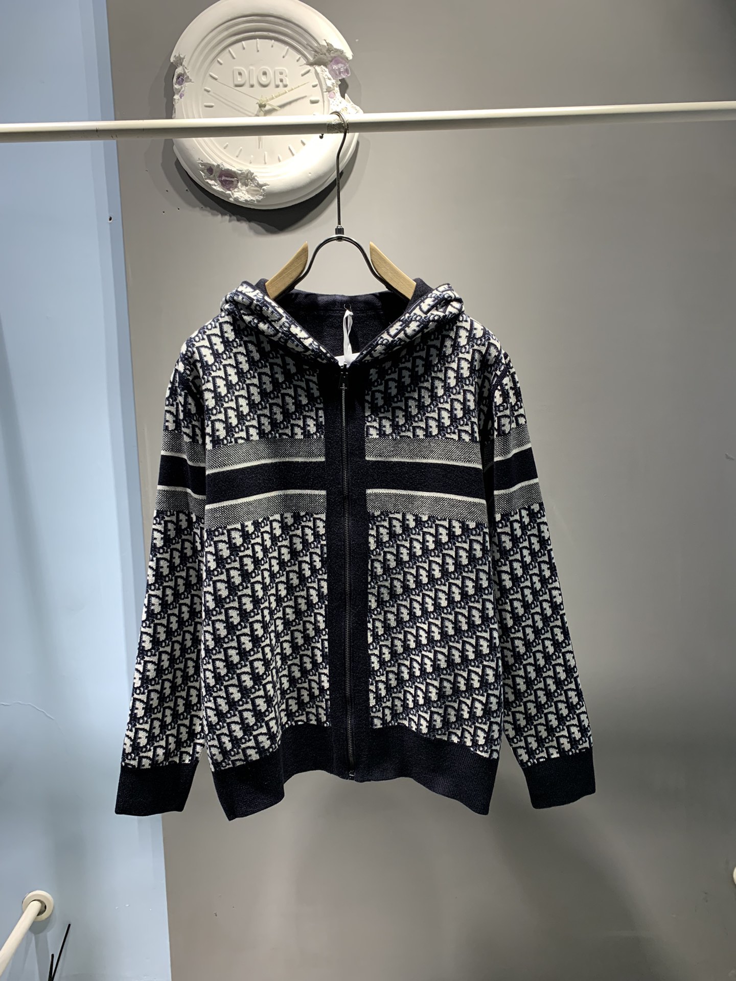 ディオールジャケットレディース偽物 トップス アウター 花柄 運動服 ランニング 純綿 両面兼用 ブラック_1