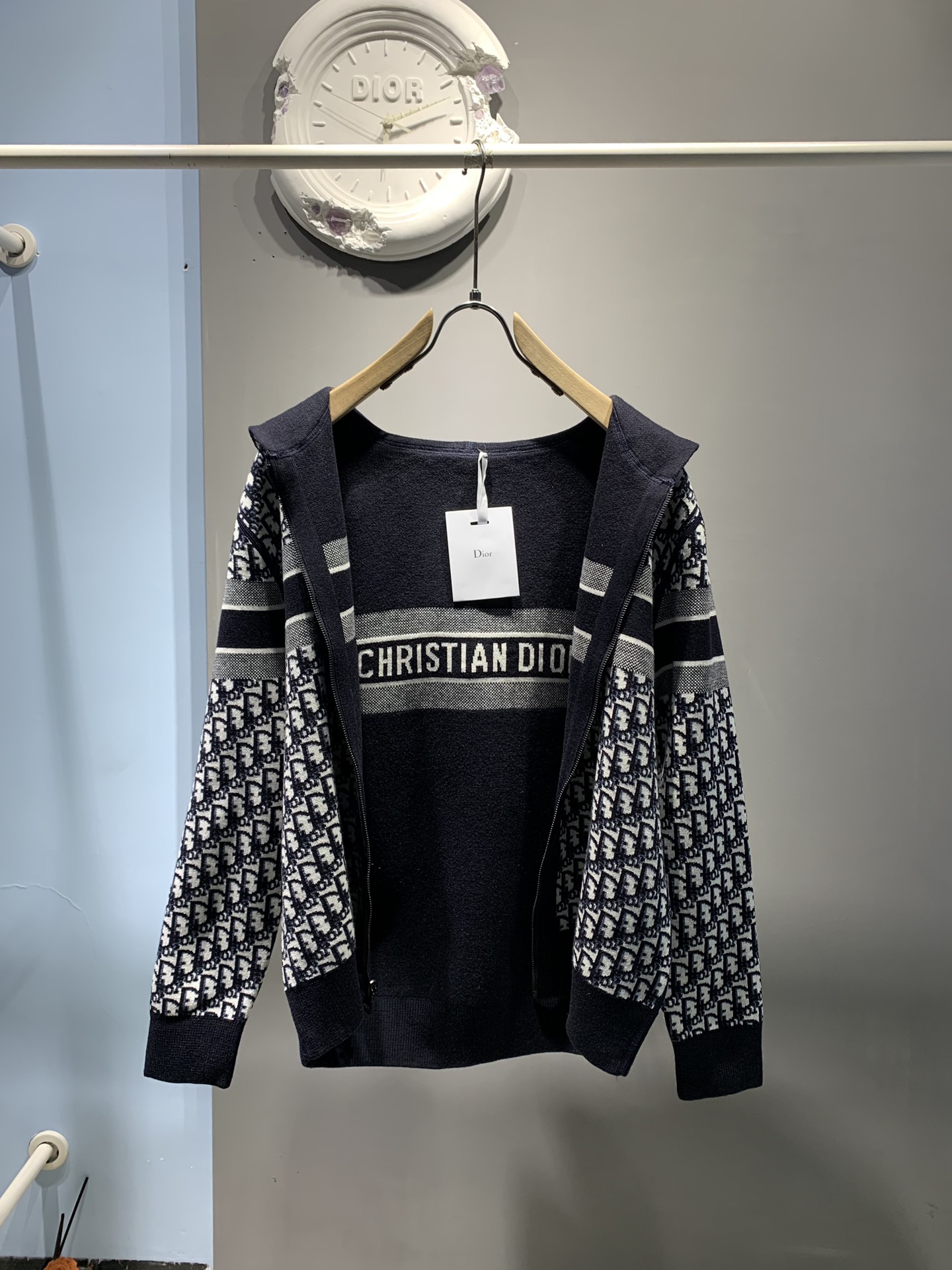 ディオールジャケットレディース偽物 トップス アウター 花柄 運動服 ランニング 純綿 両面兼用 ブラック_3