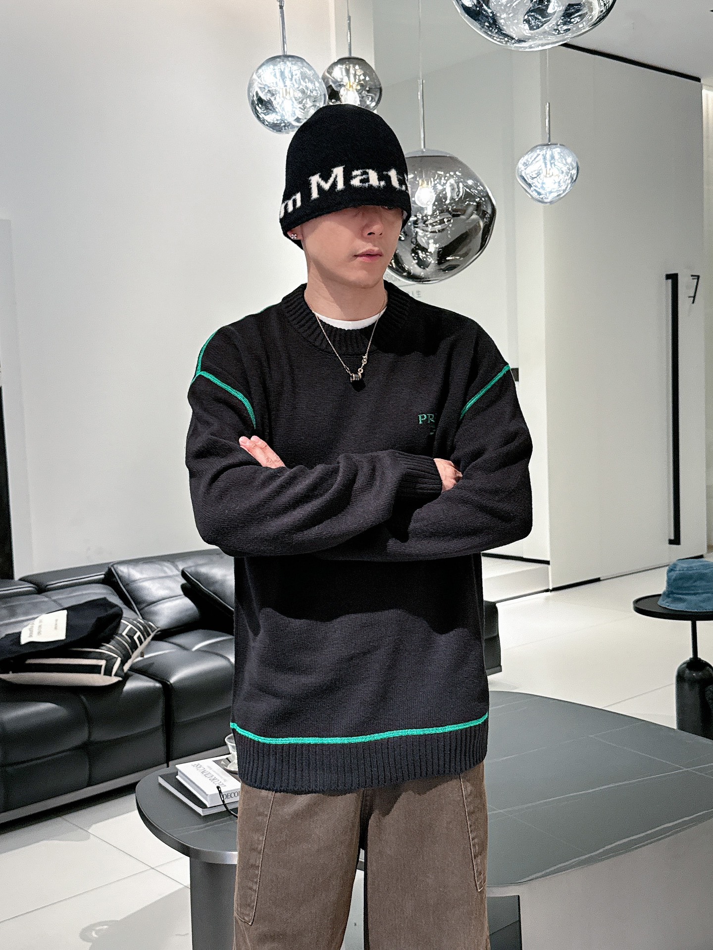 prada セーターコピー ニット素材 トップス ロゴ編み 暖かい 保温 ファッション感 ブラック_4