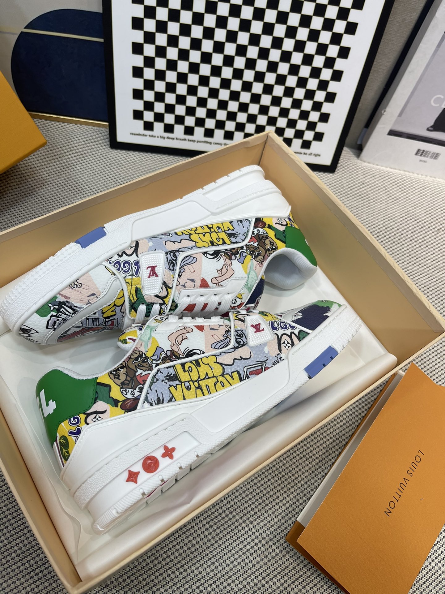 ルイヴィトン レディースシューズ偽物 スニーカー 上質品 カップル プリント 運動シューズ 歩きやすい グリーン_3