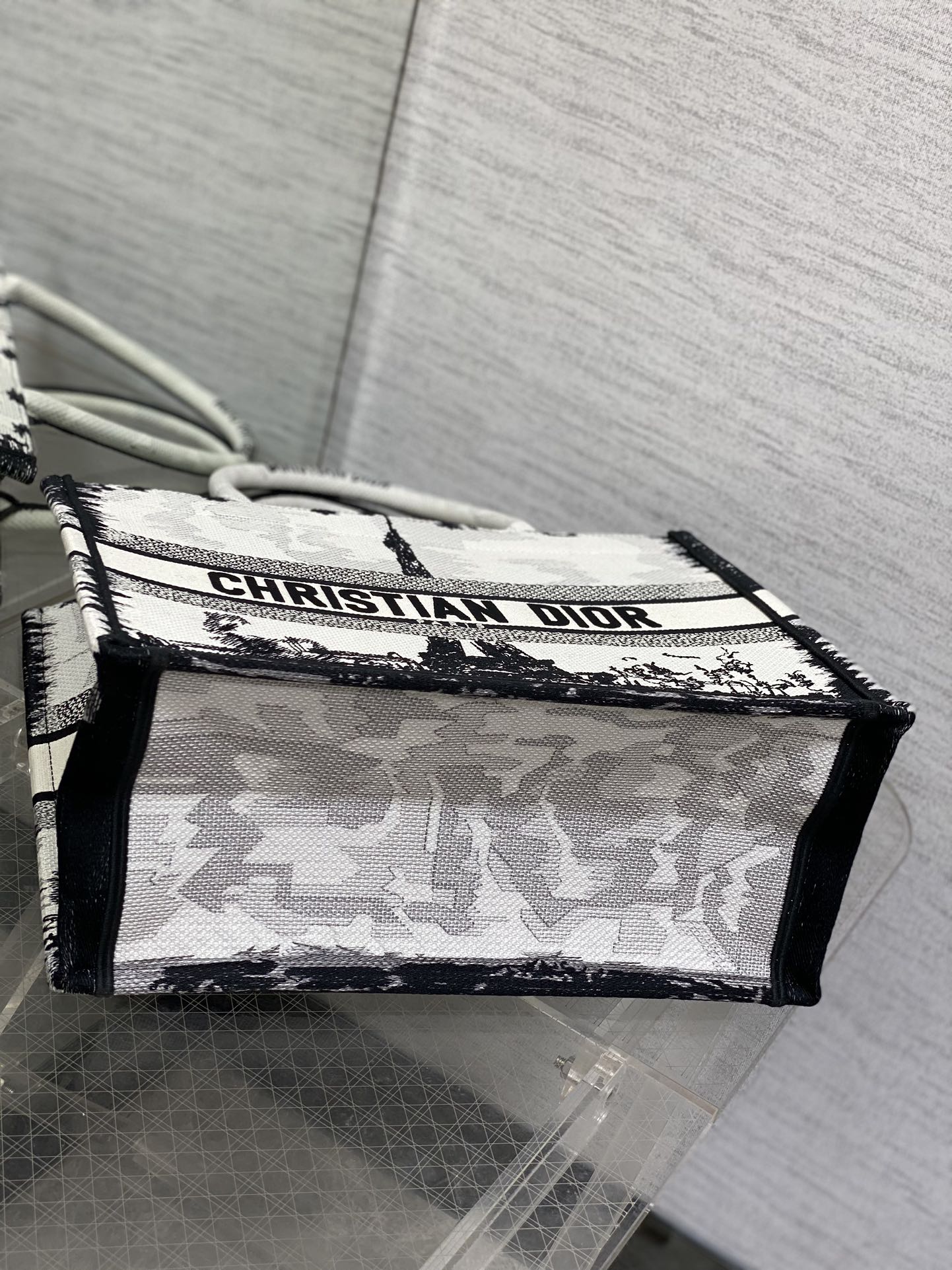華やかな雰囲気 ディオール ショルダー バッグスーパーコピー ロゴ刺繍 ハンドバッグ レディ ブラック_6