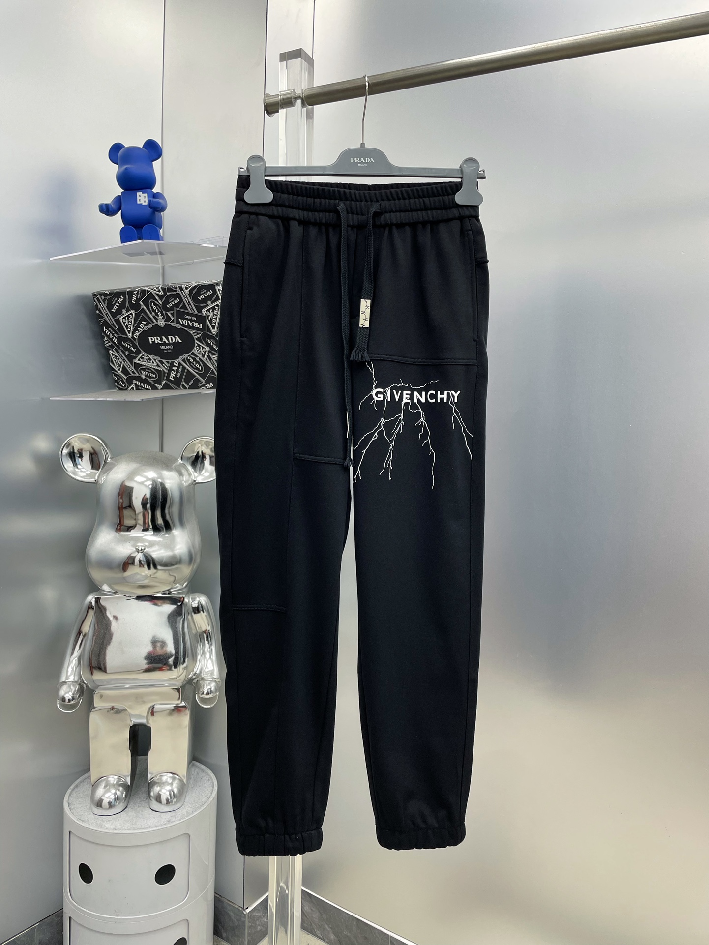 超激得価格 ジバンシー カーゴパンツ偽物 触り心地が良い 純綿 ランニング 運動 ランニング ブラック_1