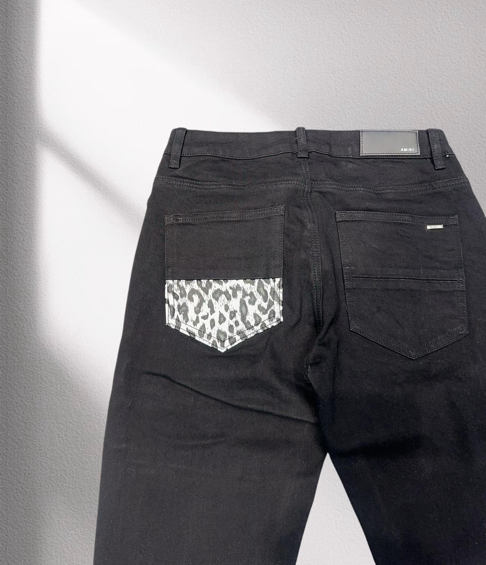 amiri デニム パンツスーパーコピー 刺繍 ズボン ジーンズ カジュアルパンツ デニム素材 ブラック_8