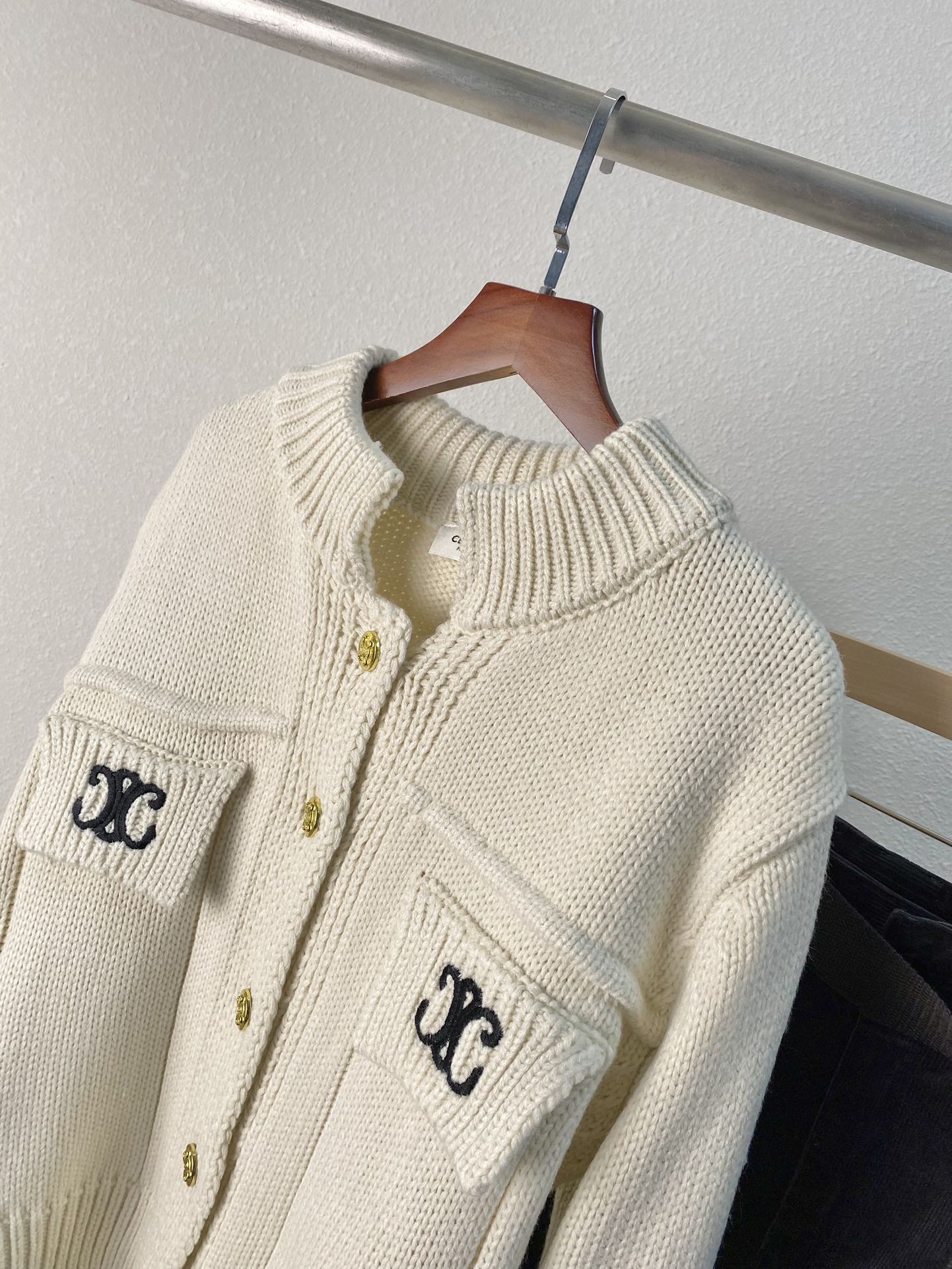 chanel セータースーパーコピー トップス アウター ニット素材 柔らかい ゆったり 弾性がいい 杏色_4