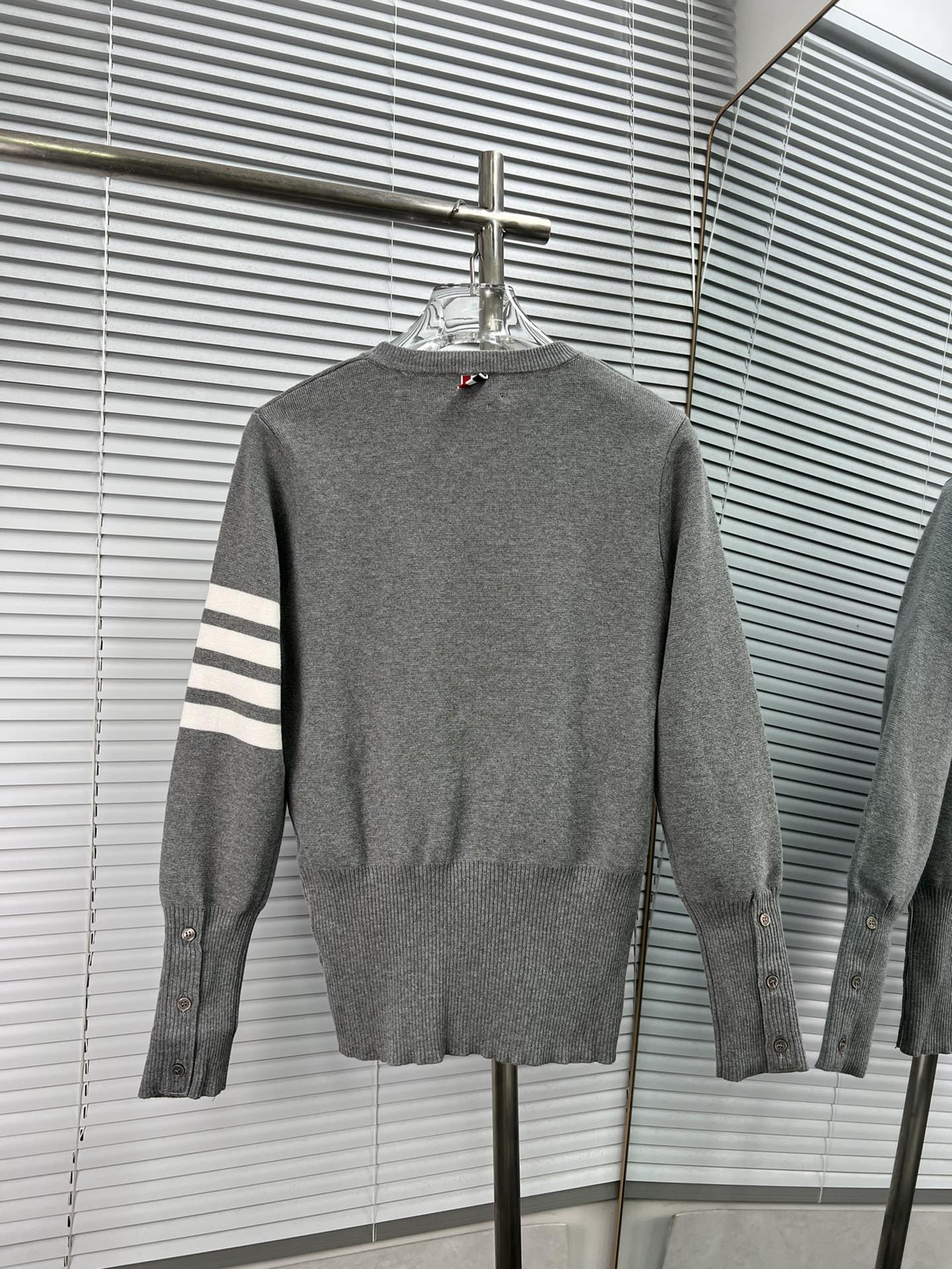 限定の人気 トムブラウン ニット メンズスーパーコピー セーター 高級感 トップス 柔らかい シンプル グレイ_2