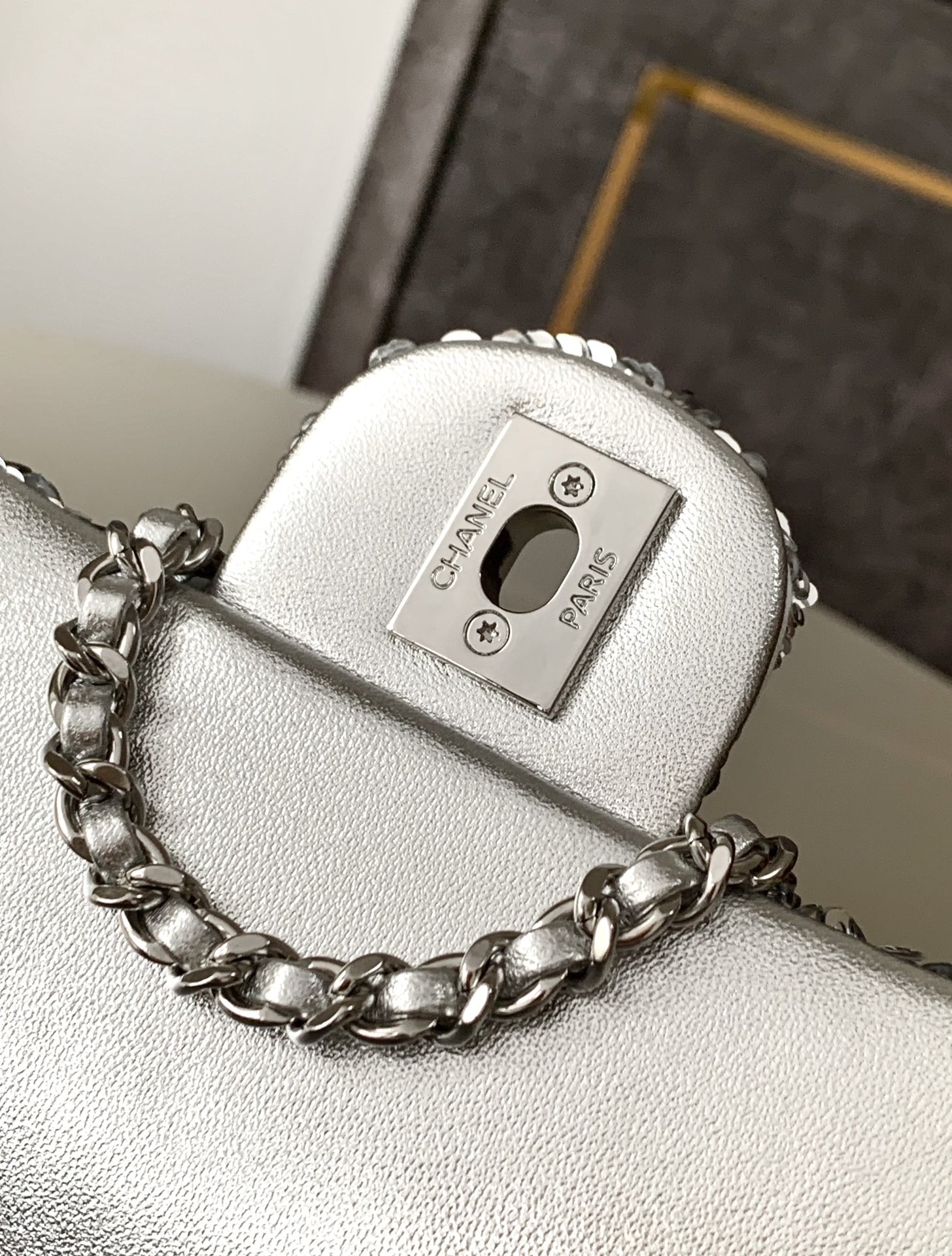 期間限定品 シャネルバッグ 正規店コピー チェーンバッグ 斜め掛けバッグ 眩しい ファッション ホワイト_7