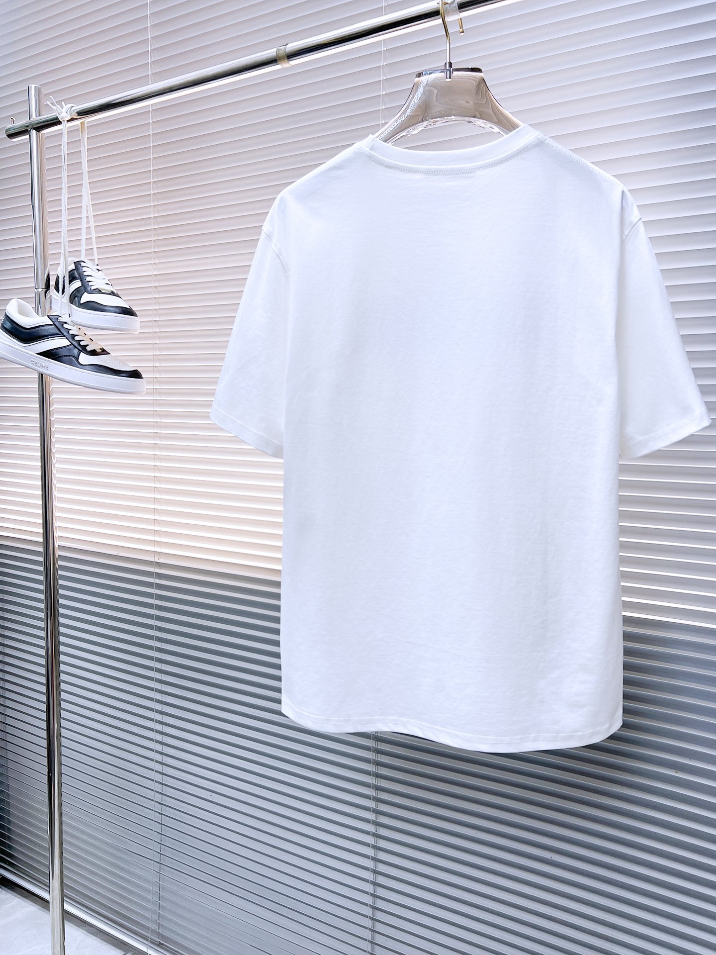 アルマーニtシャツ 松本スーパーコピー ロゴ刺繍 純綿 半袖トップス シンプル 柔らかい ホワイト_2