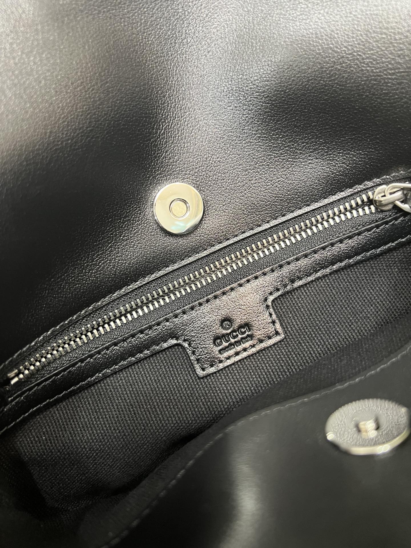 最新到着‼ gucci バックコピー 斜め掛けバッグ 牛革 レザー ハンドバッグ 751518 ブラック_7