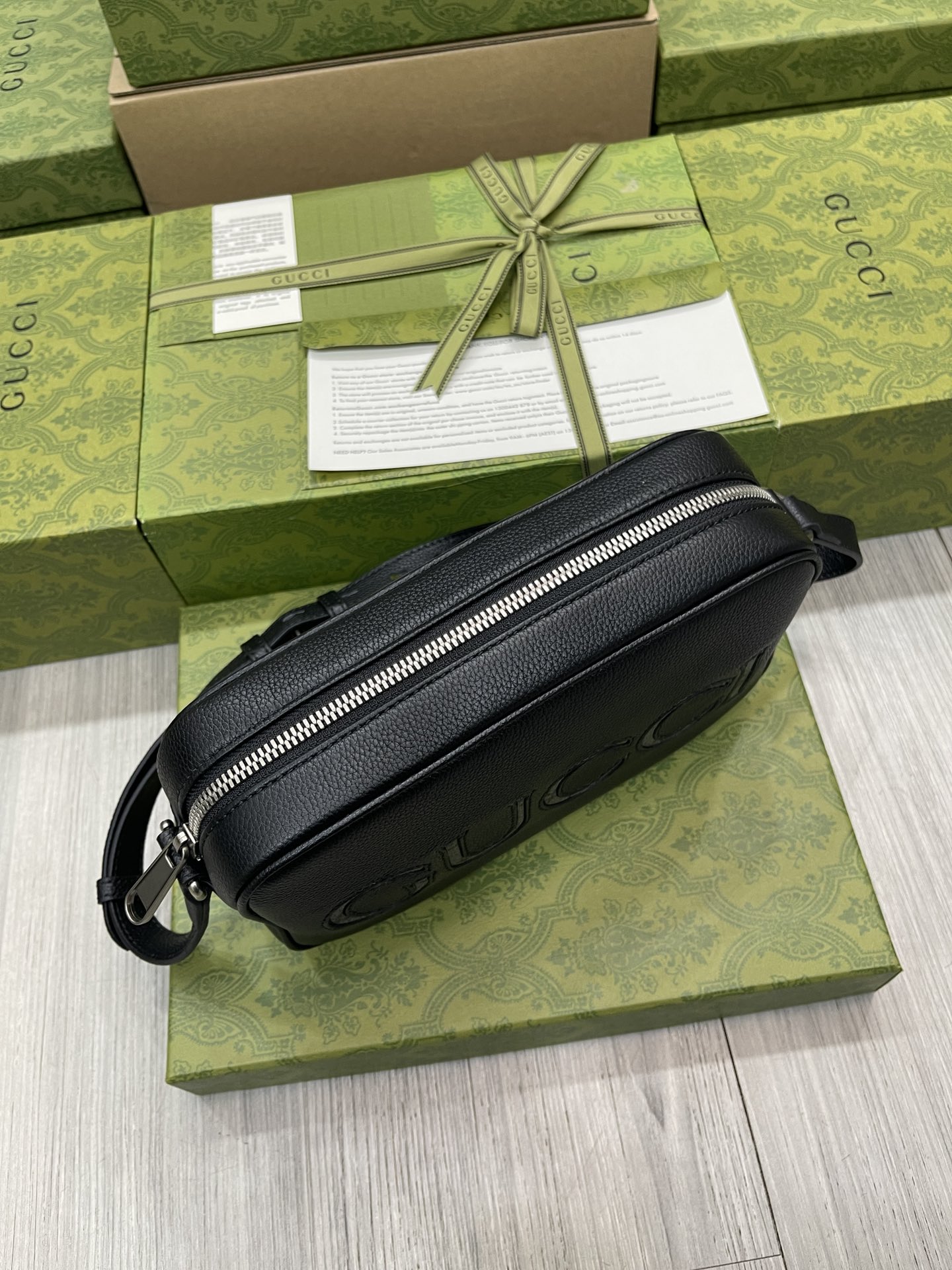 最新販売 レディース グッチ バッグ偽物 斜め掛けバッグ 牛革 レザー 768391 ブラック_4
