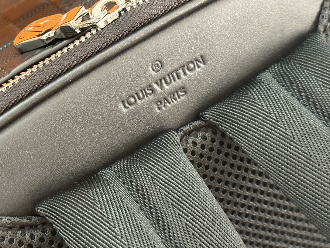 最新の2025年 LVヴィトン バッグ いつ使う激安通販 シンプル 牛革 レザー バックパック N40501 ブラック_8