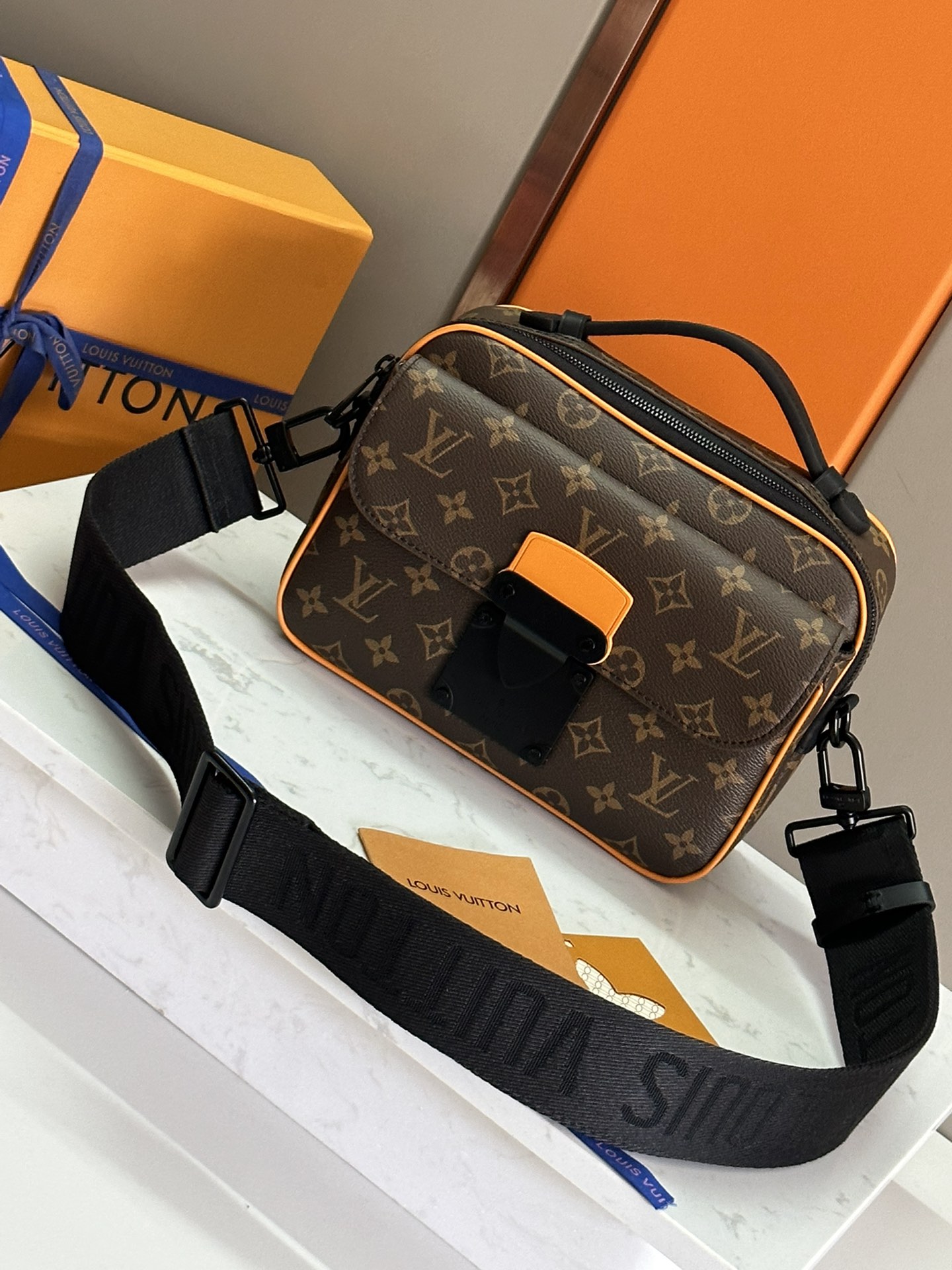 LV ヴィトンバックインバックコピー 花柄 牛革 レザー 斜め掛けバッグ M46688 ハンドバッグ ブラウン_1