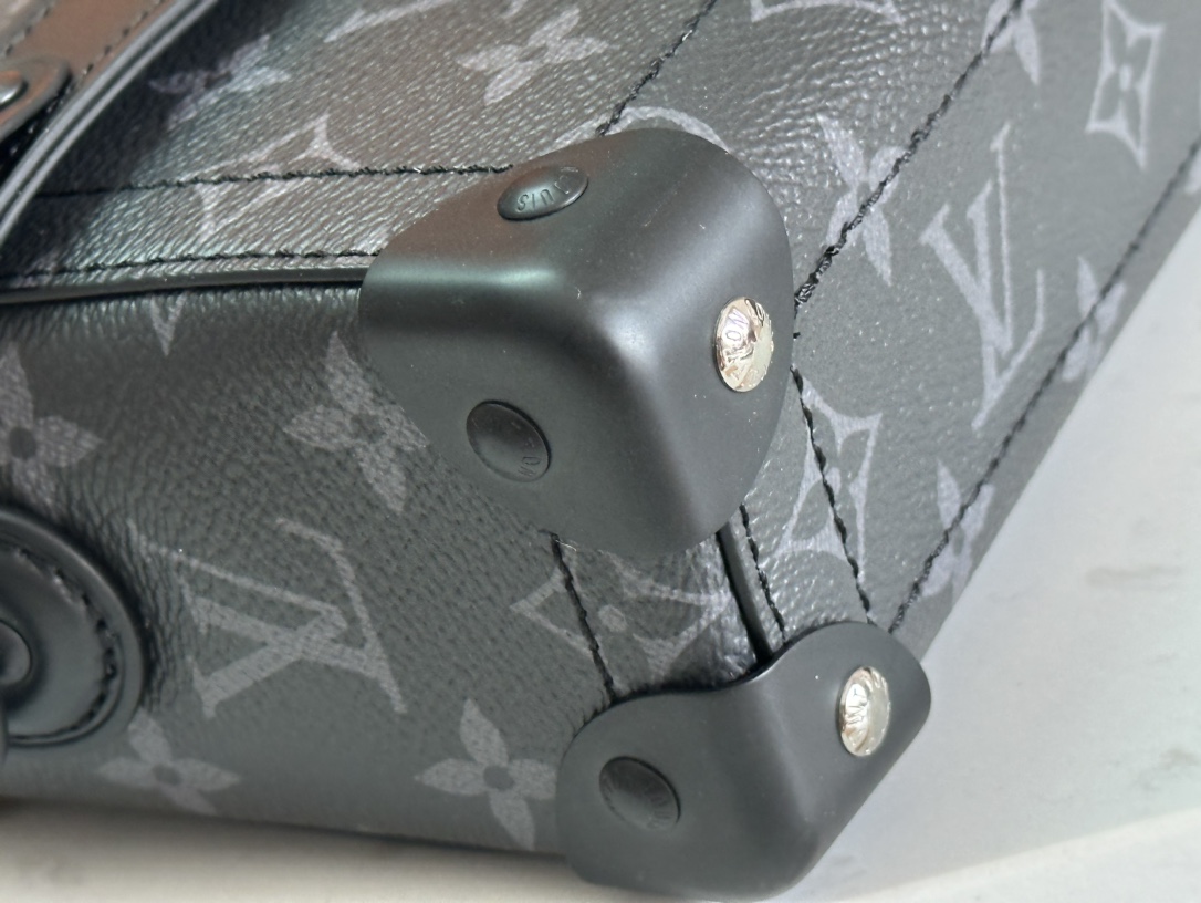 海外セレブが愛用する ルイヴィトン カバン買取スーパーコピー 牛革 レザー 斜め掛けバッグ M11743 ブラック_6