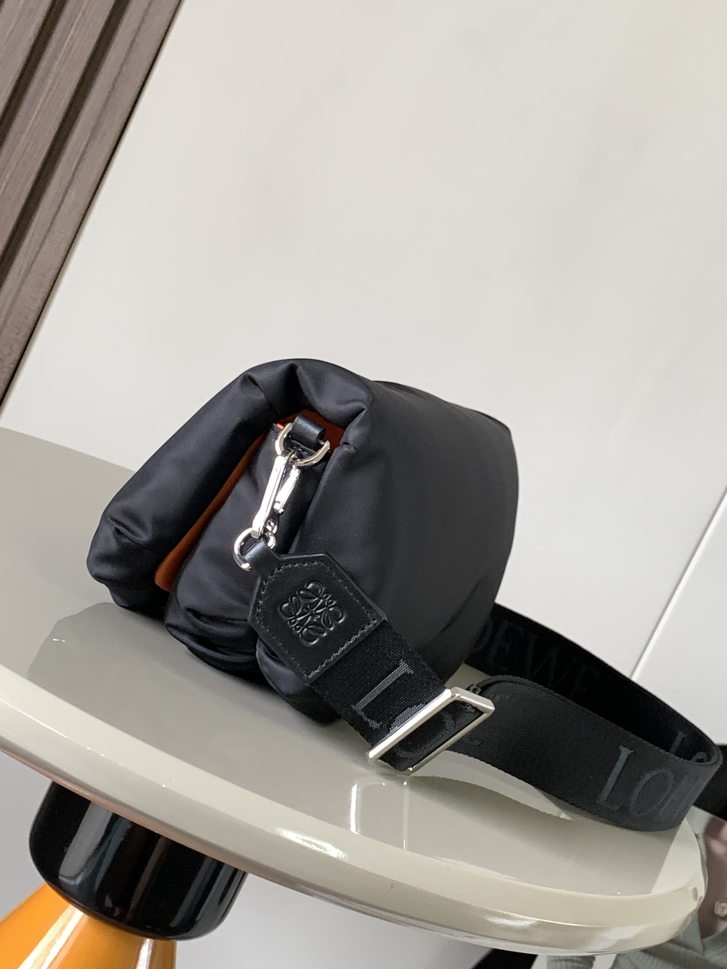 loewe バッグ激安通販 斜め掛けバッグ ナイロン 柔らかい シンプル 調整可 9118 ブラック_2