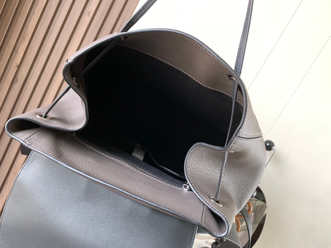 ロエベ スマホ ショルダー偽物 バックバッグ 大容量 旅行バッグ 牛革 レザー 出張用 9031 グレー_6