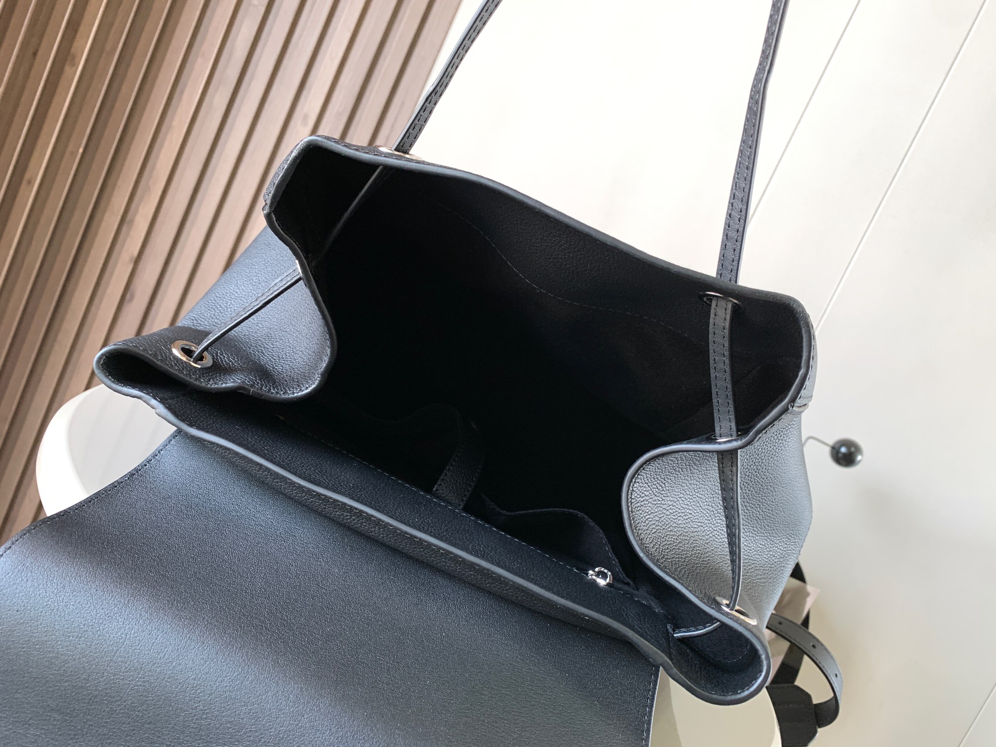 ロエベ バルーン バッグコピー バックバッグ 大容量 旅行バッグ 牛革 レザー 出張用 9031 ブラック_6