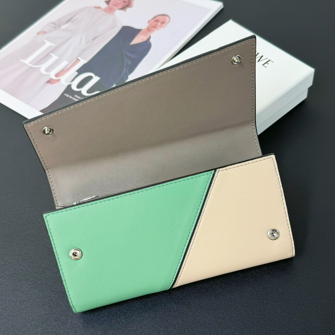 びっくりした価格 ロエベ財布 いくらスーパーコピー レザー 牛革 シンプル 長財布 おしゃれ グリーン_8