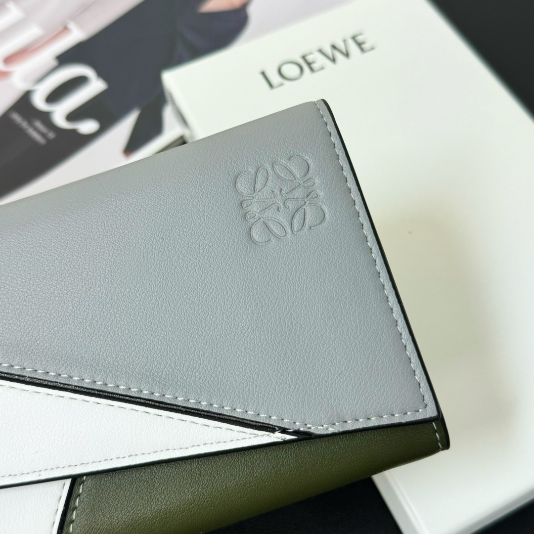 人気流行品 ロエベ財布 インスタ偽物 レザー 牛革 シンプル 長財布 おしゃれ グレー_4